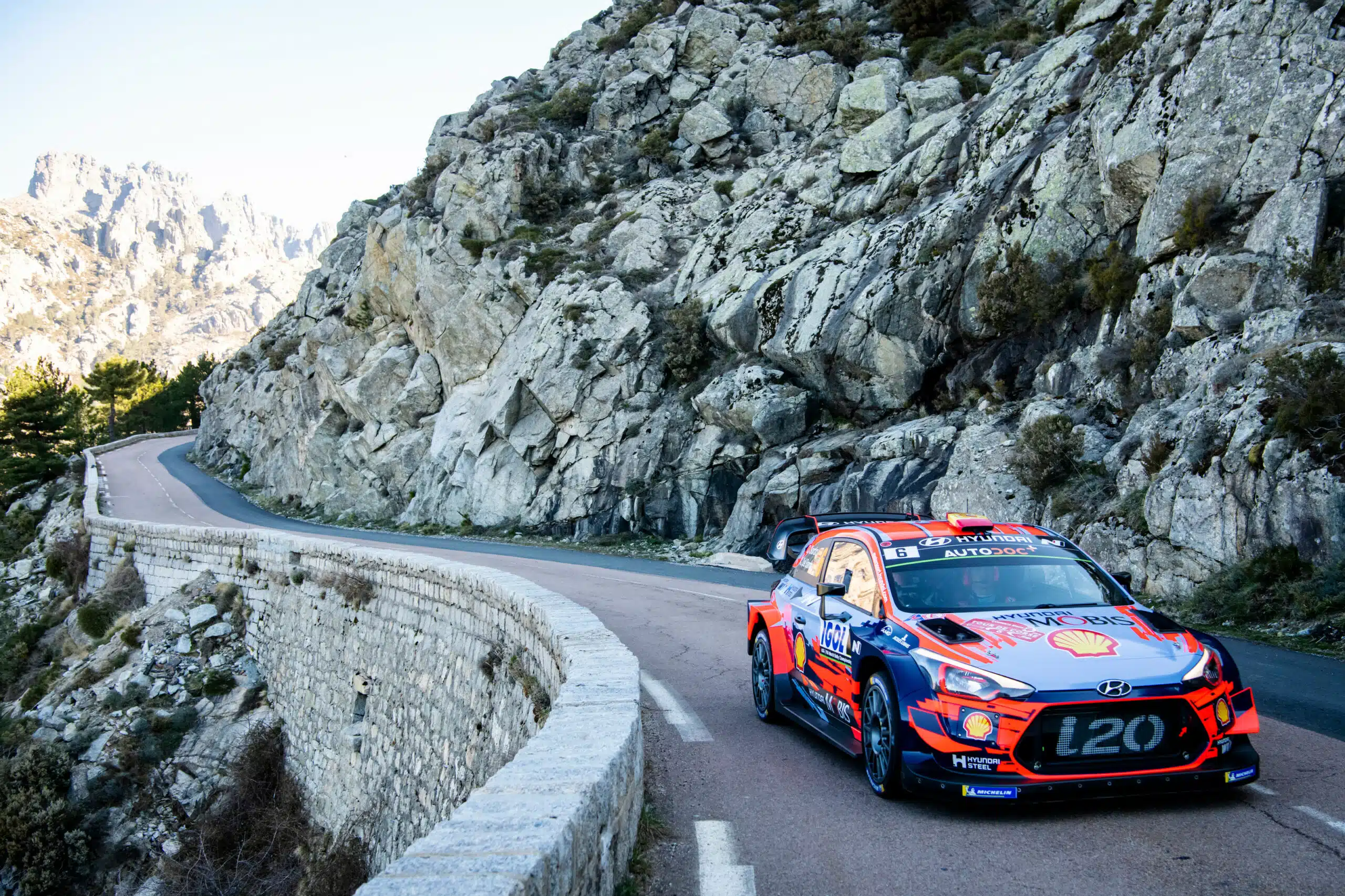 Lire la suite à propos de l’article Le calendrier WRC 2021 révélé en Juin avec quelques petites surprises…