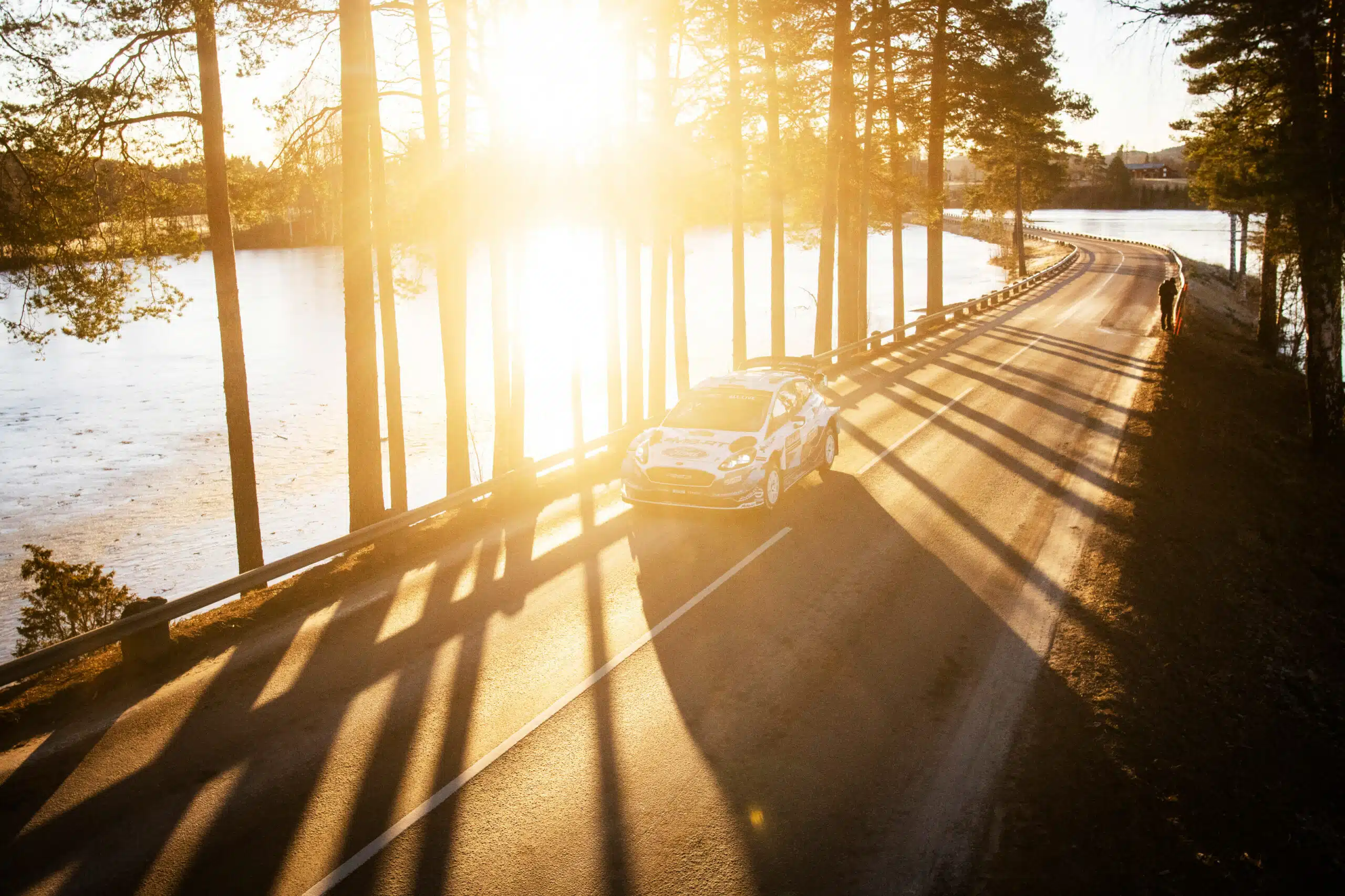 Lire la suite à propos de l’article Rallye de suède : ES 5 : en cours !