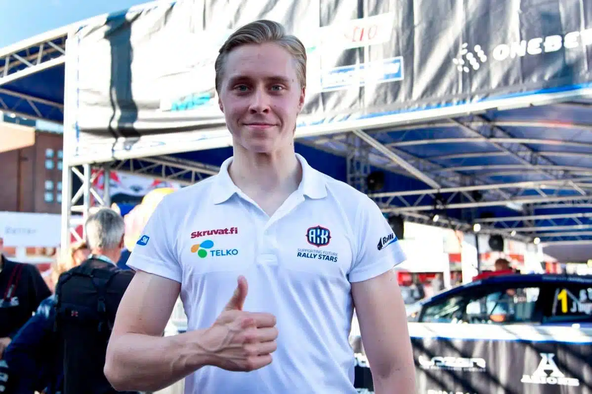 You are currently viewing Emil Lindholm rejoint Craig Breen chez MRF Tyres en ERC