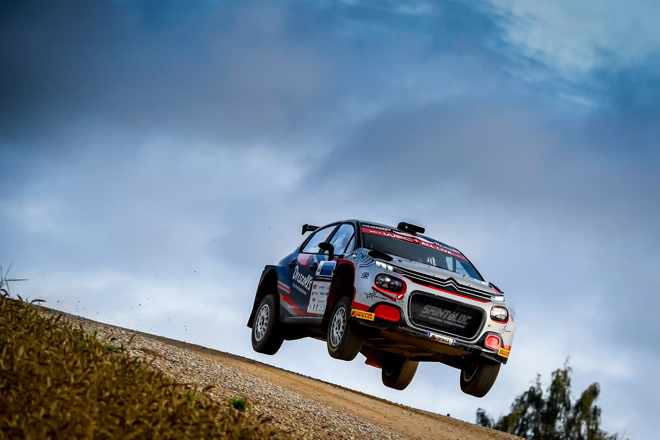 You are currently viewing Victoire en France et en WRC2 pour la C3 R5 !