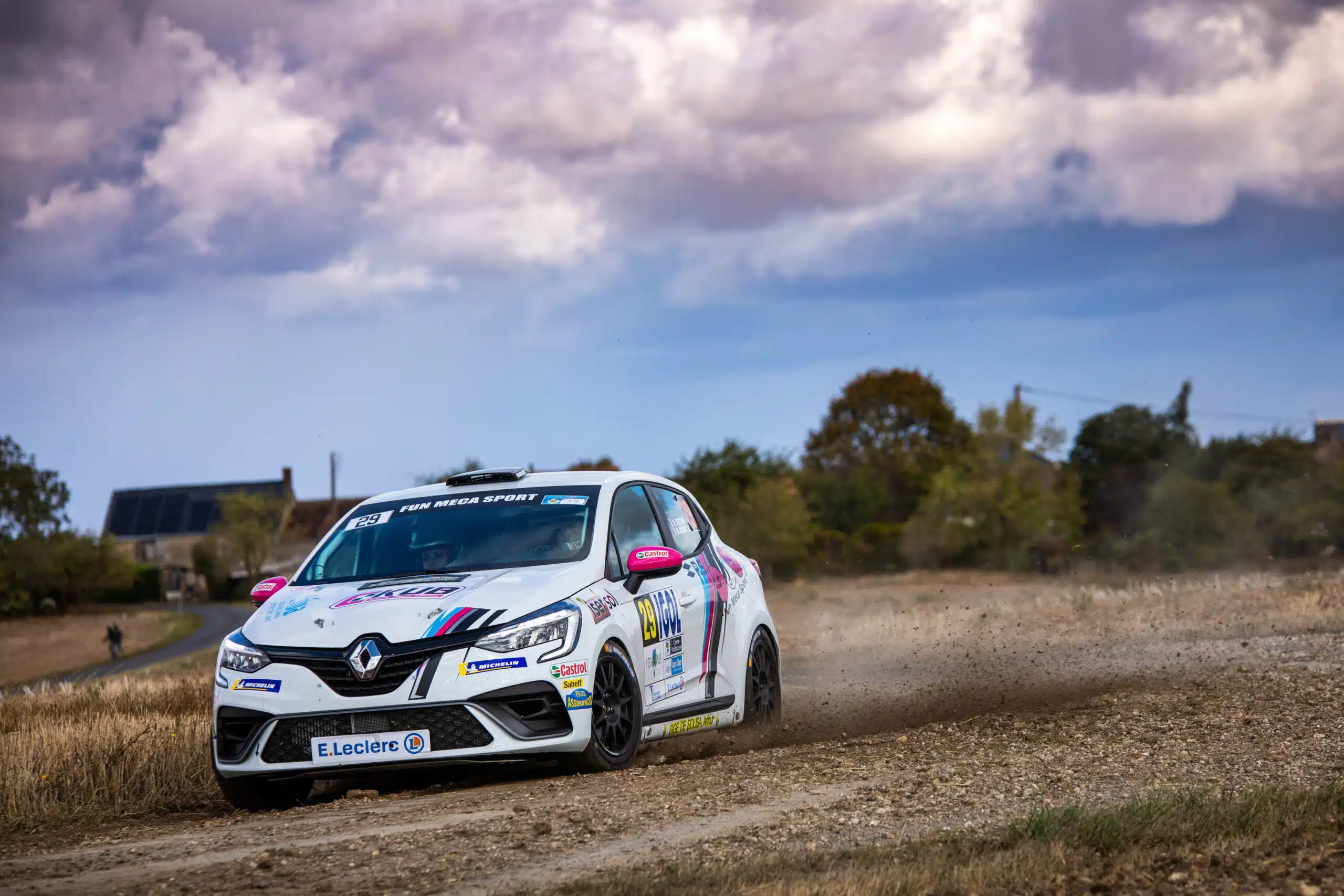 Lire la suite à propos de l’article Ophélie Abchiche : « L’envie de participer à une saison complète dans cette superbe formule est bien là… »