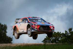 Lire la suite à propos de l’article Craig Breen et la Hyundai i20 Coupé WRC au départ du South Belgian Rally 2020 !