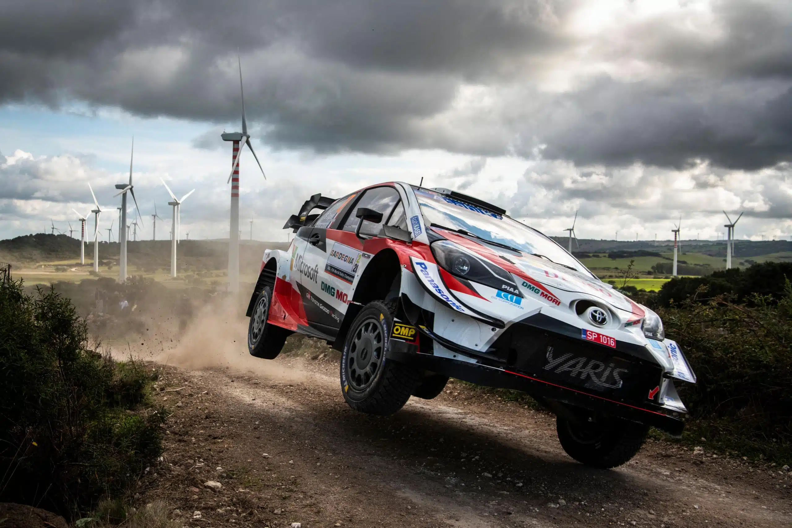 Lire la suite à propos de l’article Sébastien Ogier : « Nous allons nous battre pour la deuxième place et mettre la pression sur le leader jusqu’au bout… »