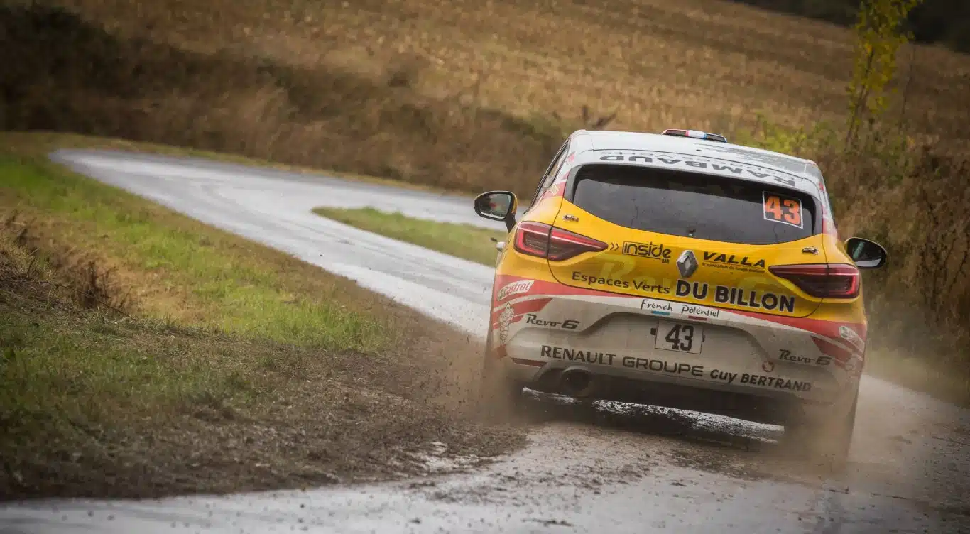 Lire la suite à propos de l’article Le Clio Trophy France Terre arrive pour 2021…