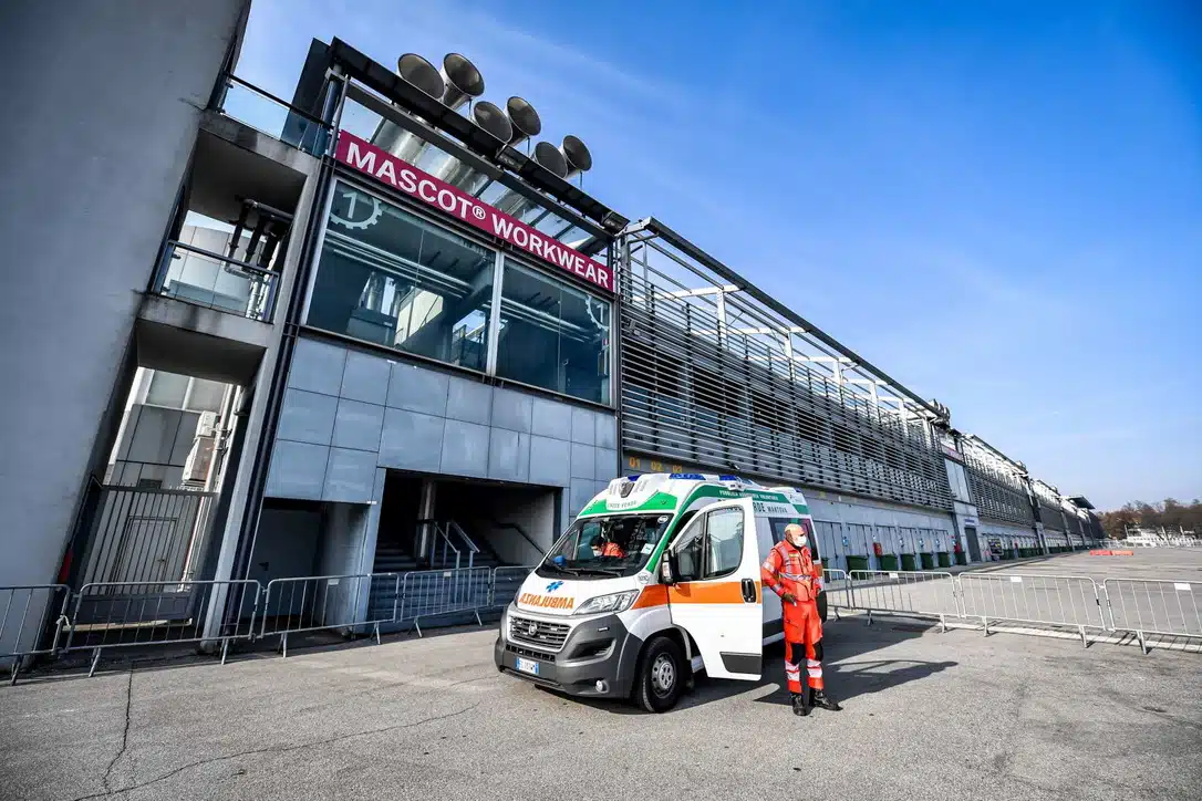 Lire la suite à propos de l’article La situation empire à Monza…