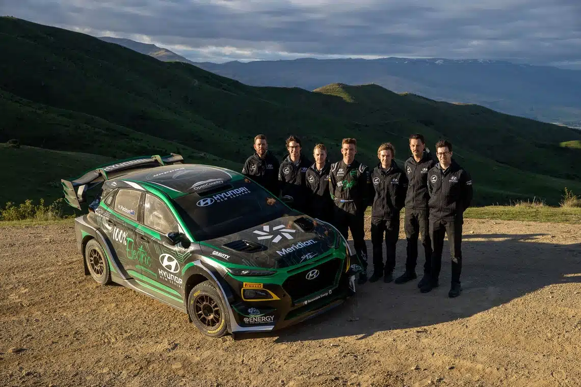 Lire la suite à propos de l’article Hayden Paddon présente sa voiture de rallye… électrique…