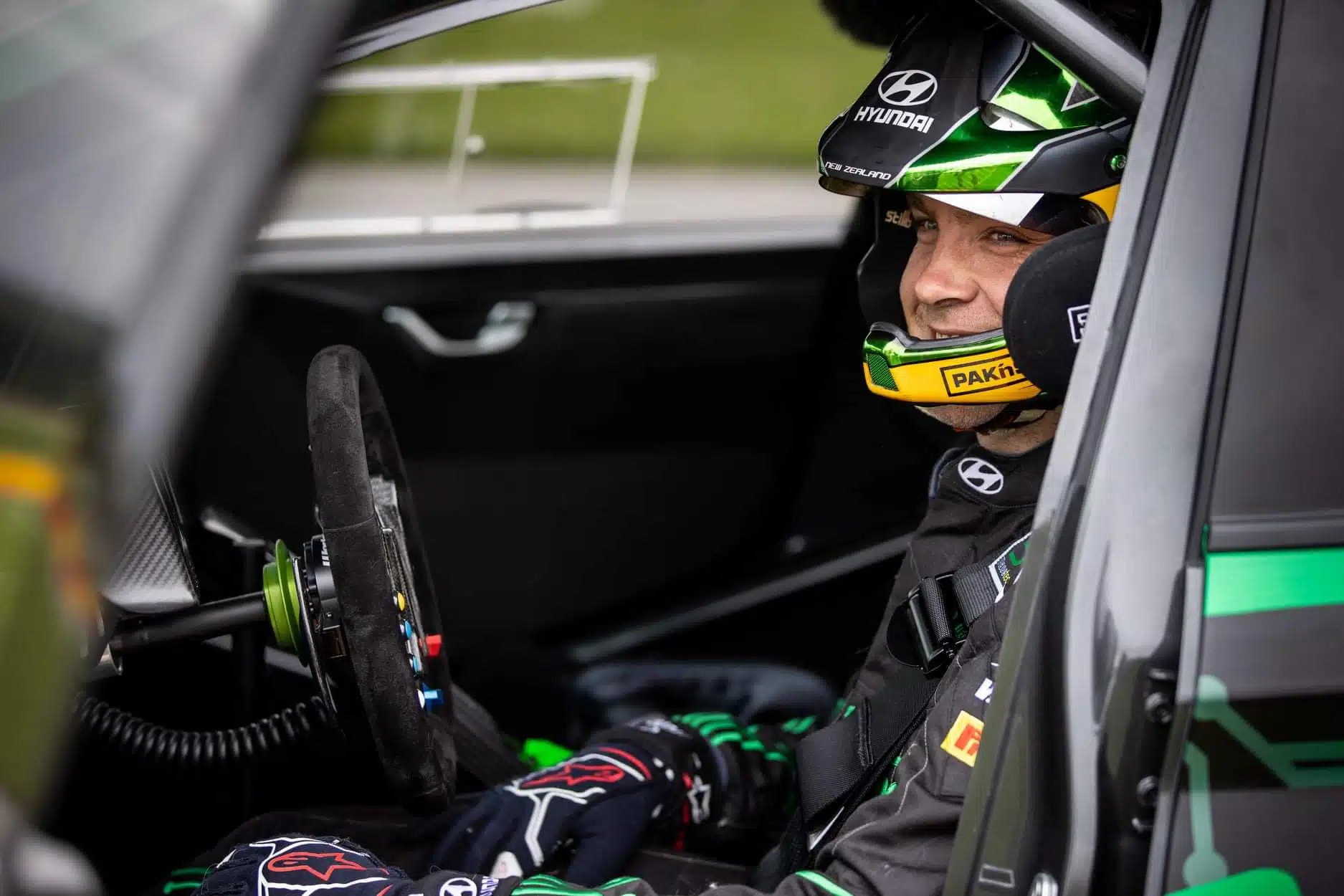 Lire la suite à propos de l’article Hayden Paddon : « Le couple et la réponse sont instantanés ! »