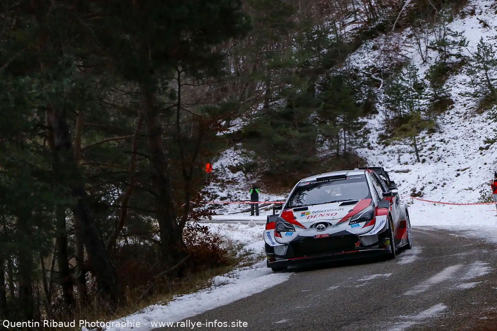 Lire la suite à propos de l’article Toyota débute ses essais avec Ogier !