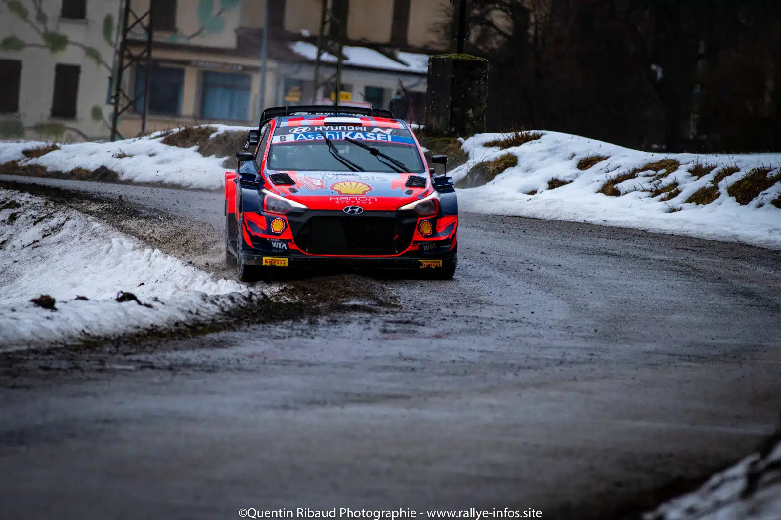 You are currently viewing Rallye Monté Carlo : ES5 : Neuville est pas passé loin de la catastrophe…