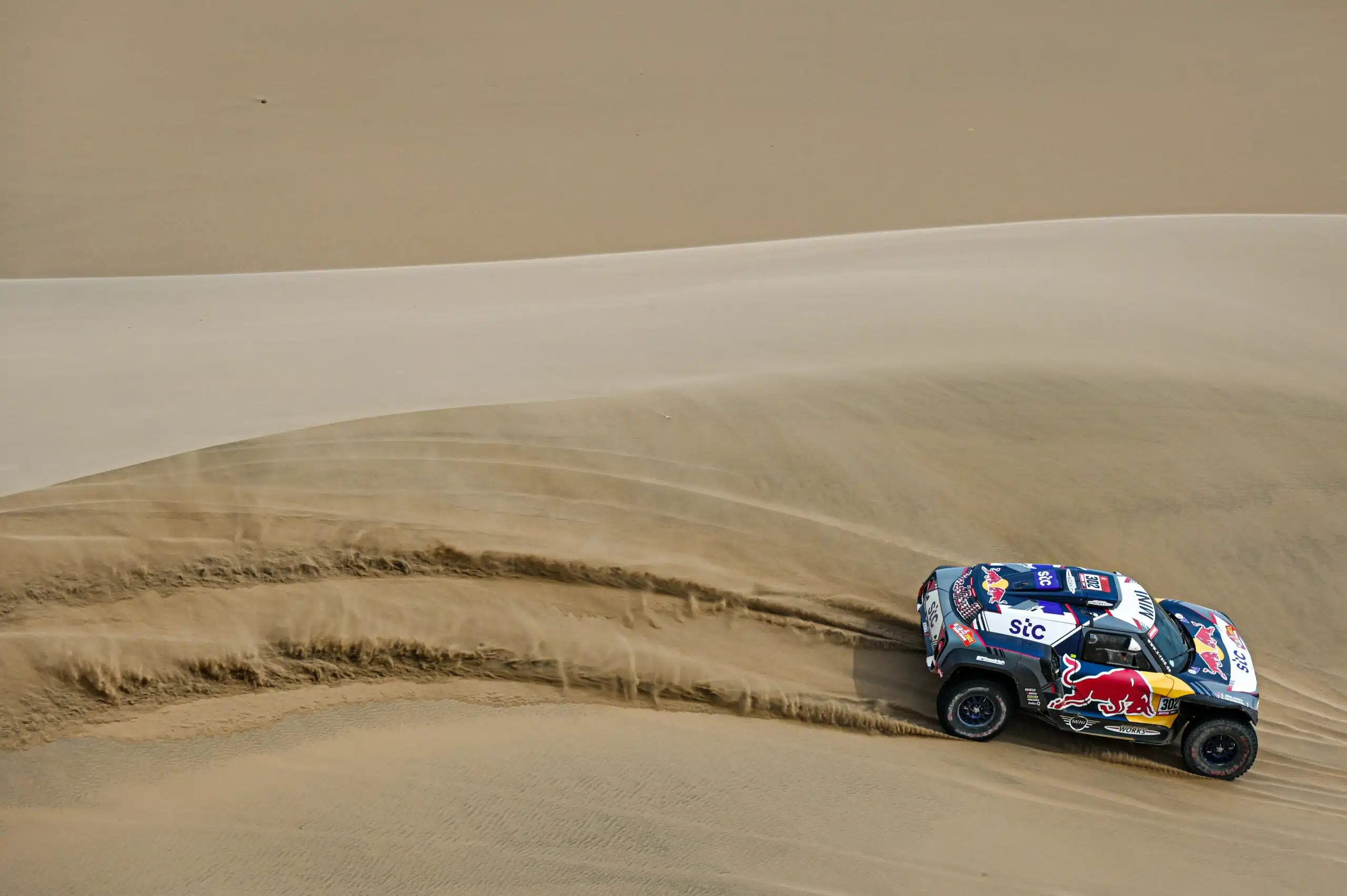 Lire la suite à propos de l’article Stéphane Peterhansel : «Gagner une quatorzième fois, c’était important car il y a trente ans je gagnais mon premier Dakar à moto.»