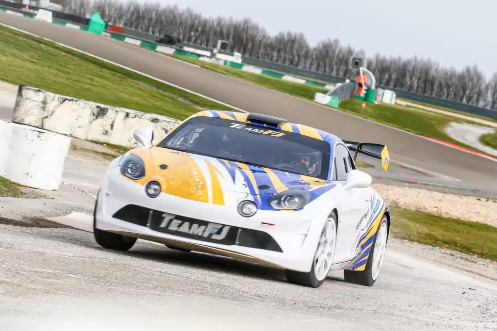 Les pilotes belges découvrent l’Alpine Rally R-GT !