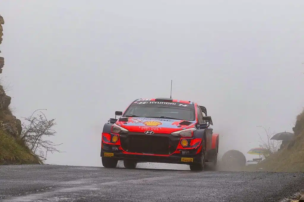 San Rémo WRC : Neuville fait le trou !