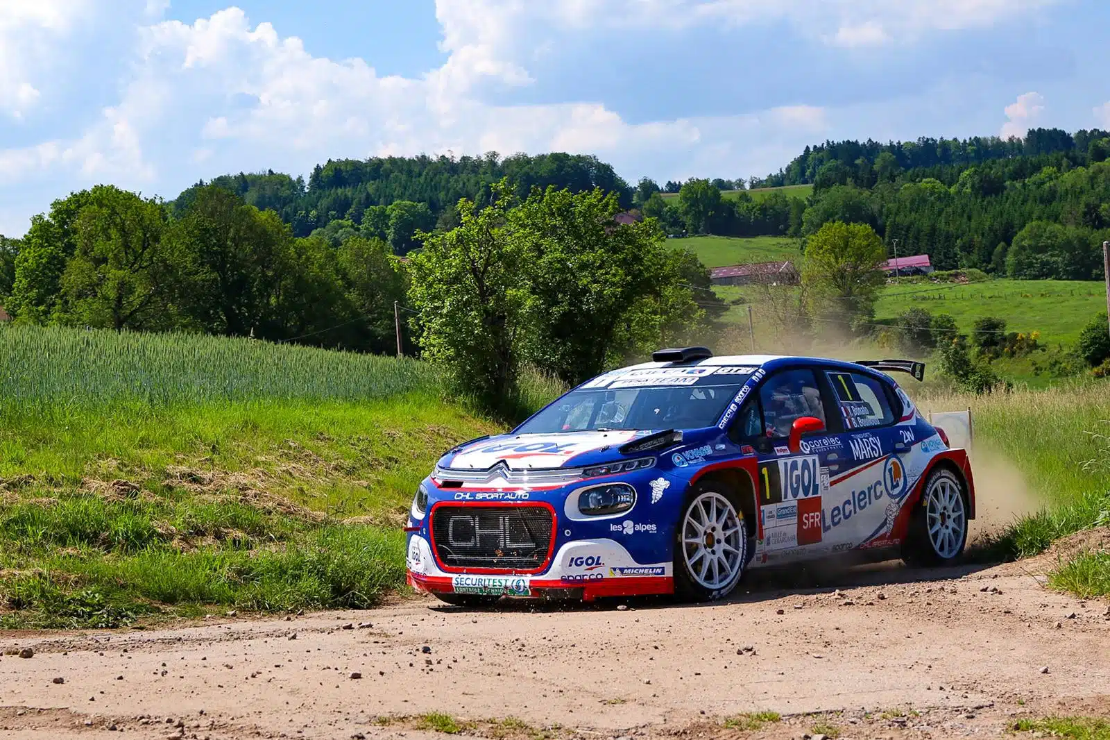 Lire la suite à propos de l’article Rallye Vosges – Grand-Est 2021 : Le point après trois spéciales !