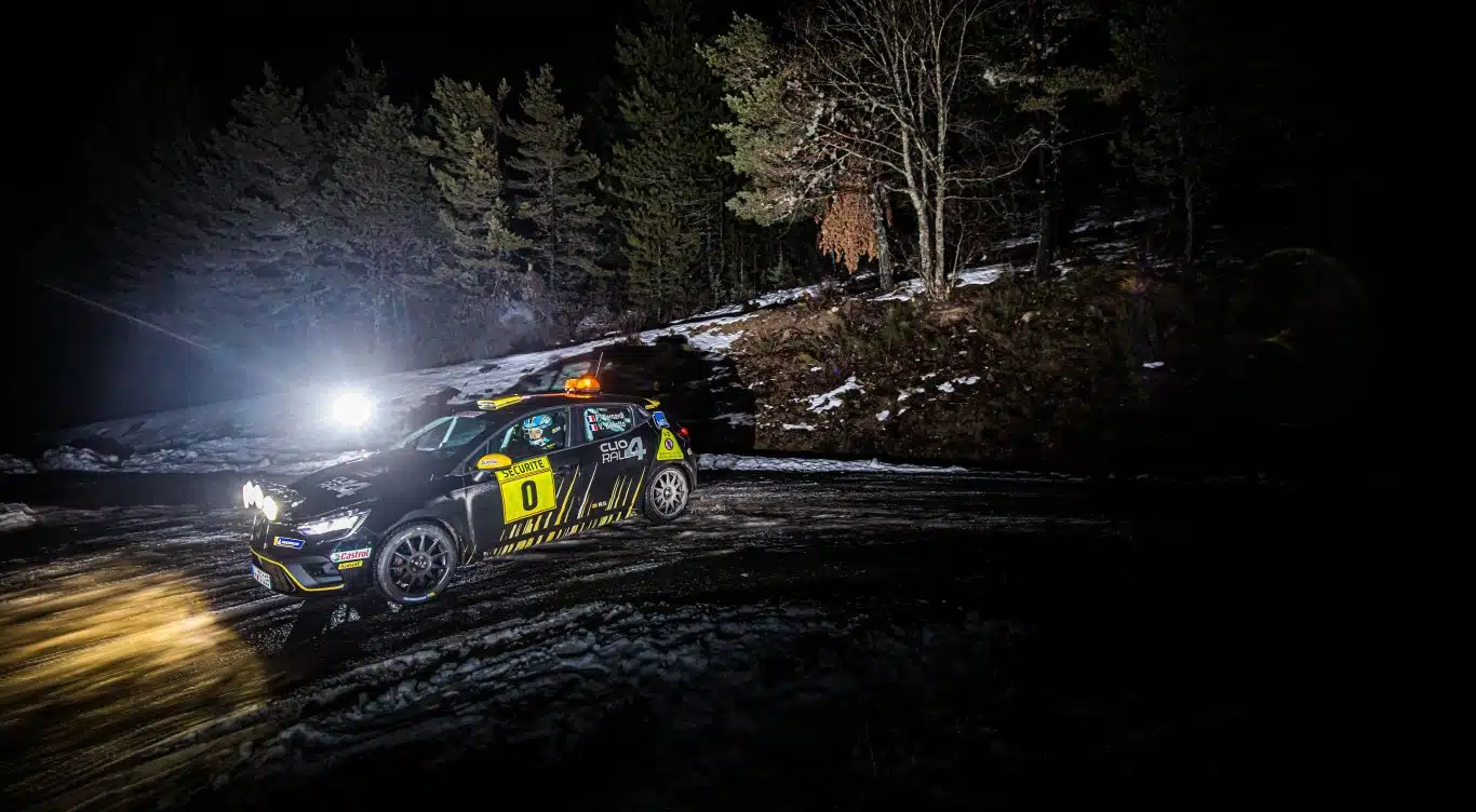 Lire la suite à propos de l’article Florian Bernardi en FIA-ERC avec la Renault Clio Rally4