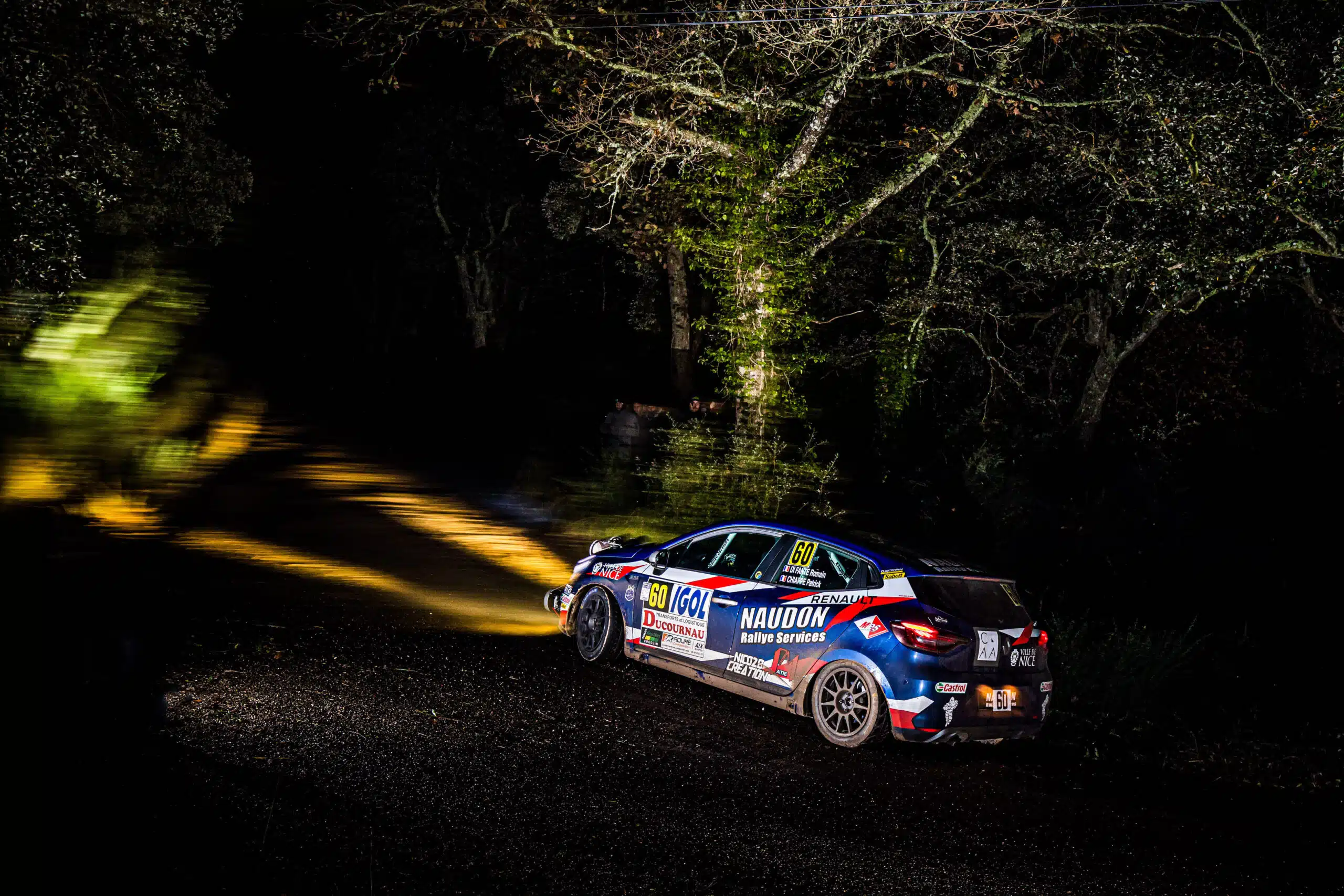 You are currently viewing Un nouveau titre national pour Clio Rally5 avec Romain Di-Fante