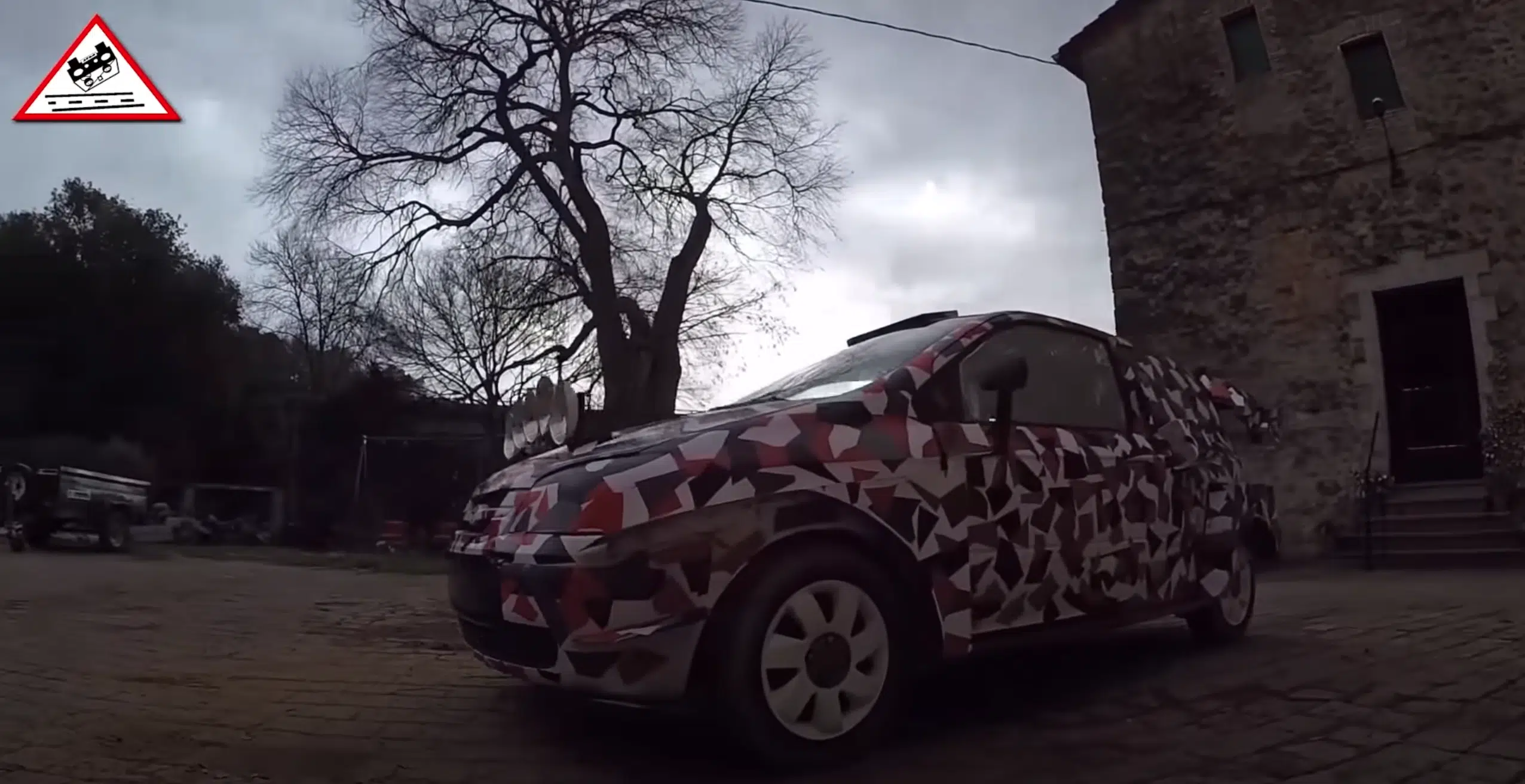 Lire la suite à propos de l’article Il reste une Toyota Yaris Rally1 Hybrid WRC 2022…