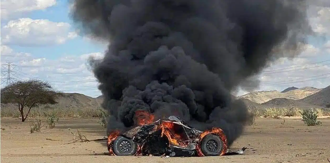 Lire la suite à propos de l’article Dakar 2022 : Une voiture de moins…