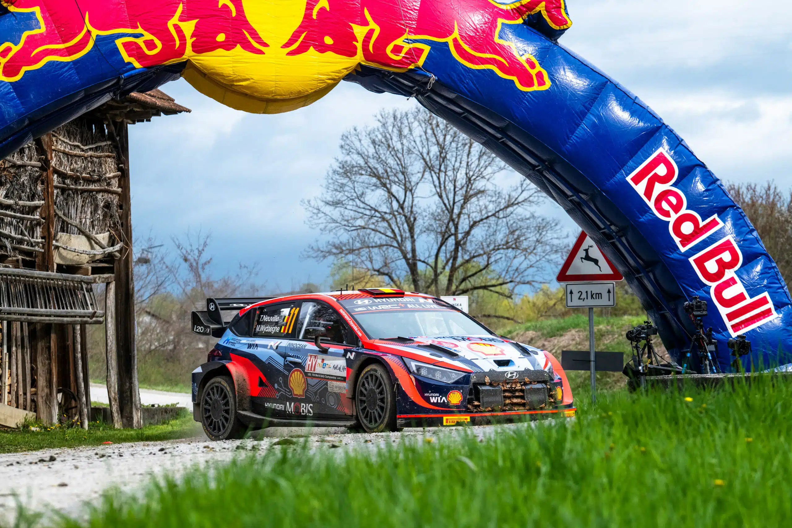 Lire la suite à propos de l’article Thierry Neuville : « C&rsquo;était loin d&rsquo;être un week-end sans problème, qui comprenait deux minutes de pénalités de temps. »