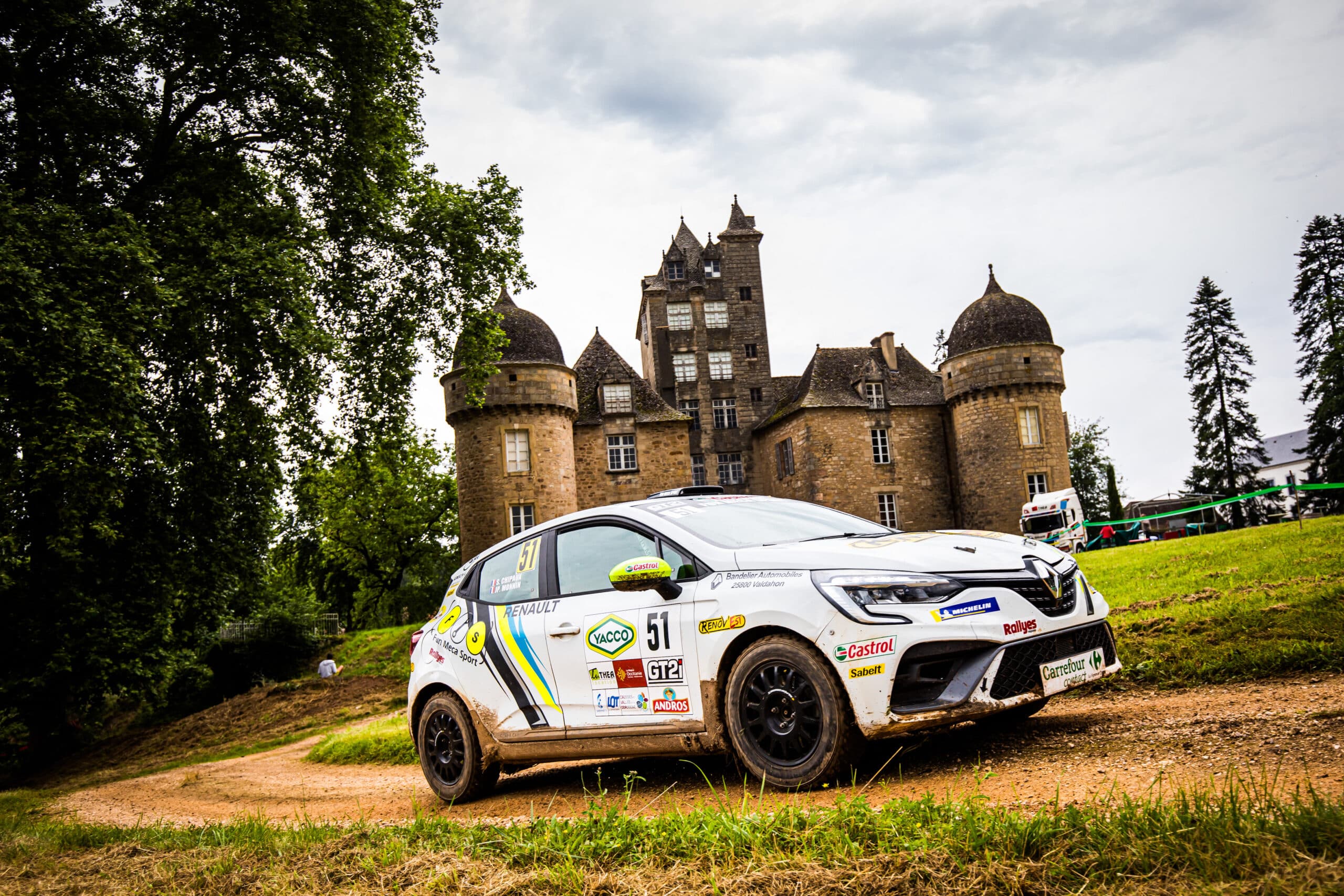 Lire la suite à propos de l’article Trente Clio Rally5 au Rallye Castine Terre d’Occitanie