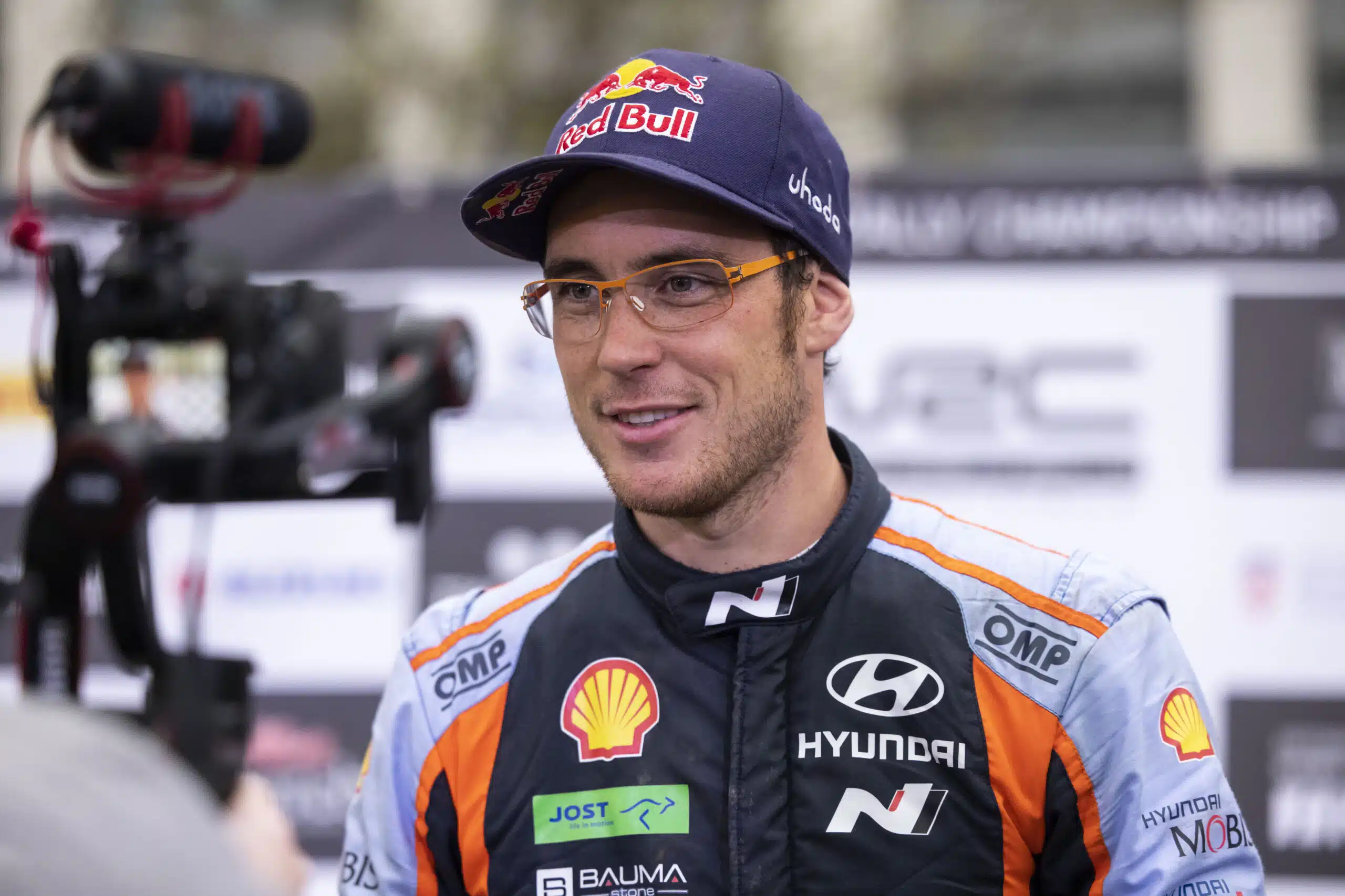 You are currently viewing Thierry Neuville passe sur circuit !