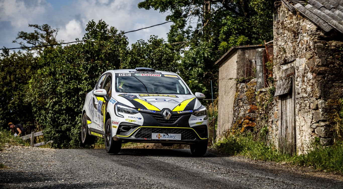 Lire la suite à propos de l’article Le cap de la mi-saison pour le Clio Trophy France Asphalte