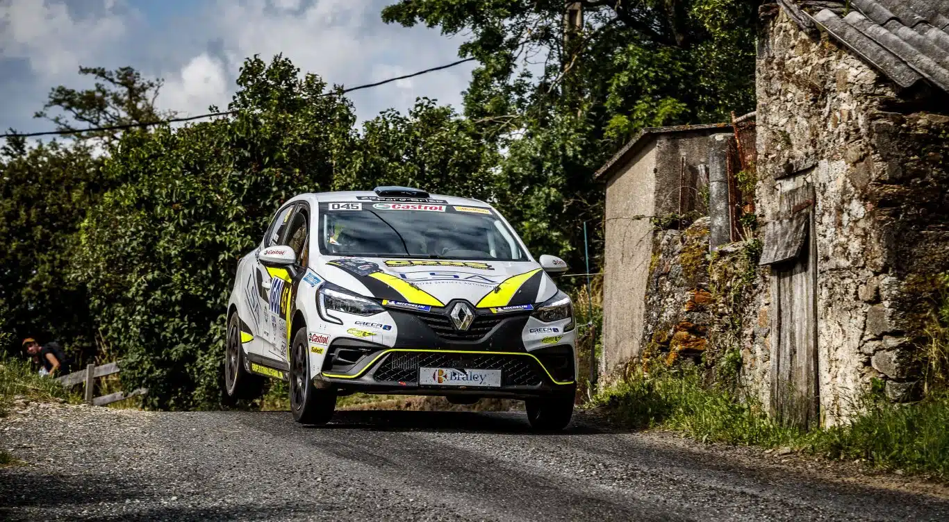 You are currently viewing Le cap de la mi-saison pour le Clio Trophy France Asphalte