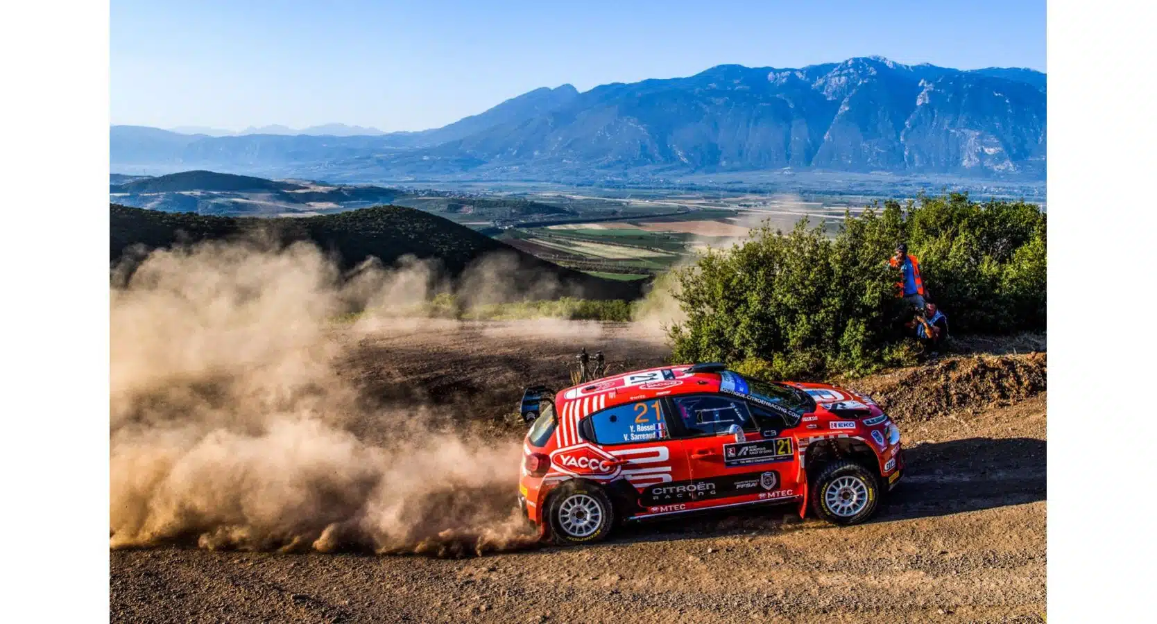 Lire la suite à propos de l’article Un week-end exigeant pour la C3 Rally2 !
