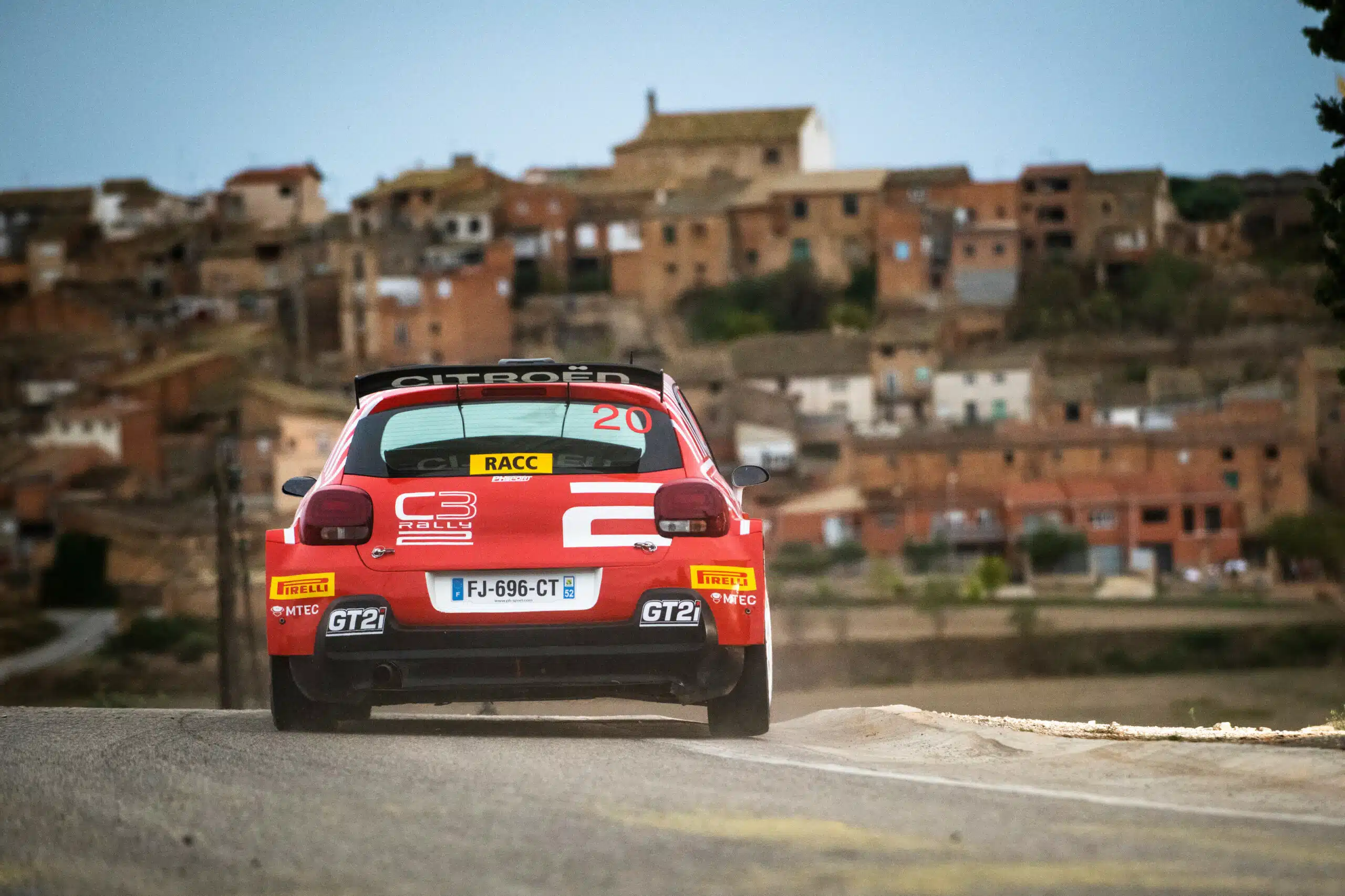 Lire la suite à propos de l’article Moisson de titres pour Stellantis en 2022…