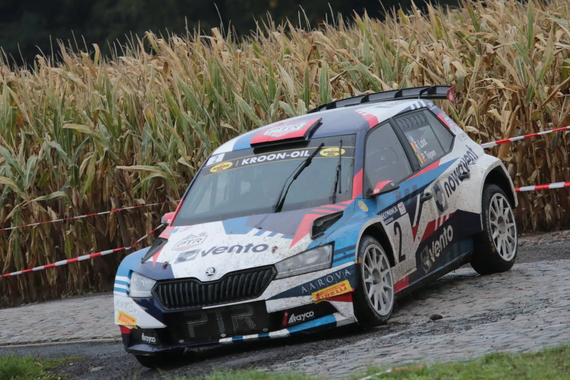 Lire la suite à propos de l’article Freddy Loix survole le Aarova Rally