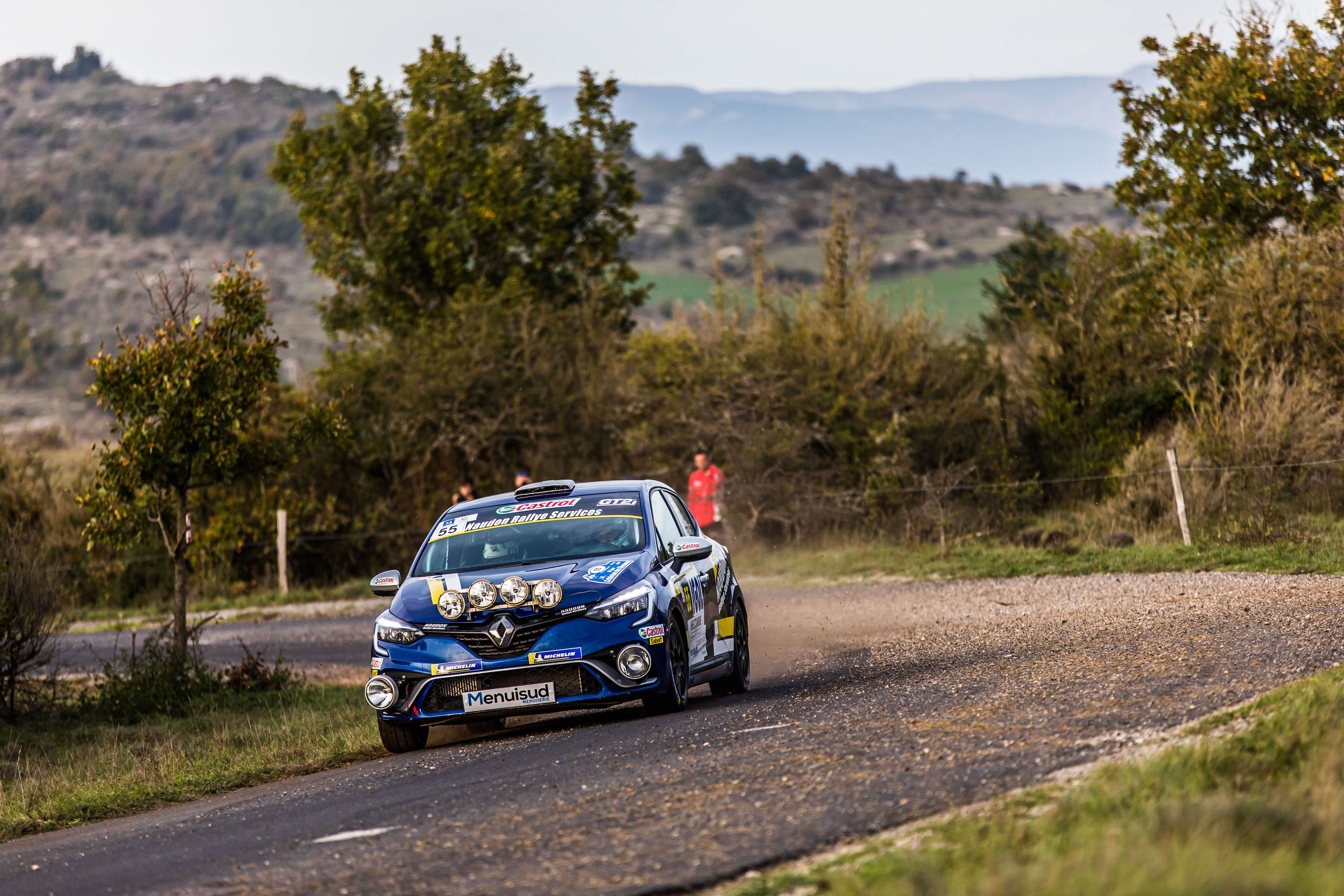 Lire la suite à propos de l’article Clio Trophy France Asphalte : Magnou s’offre une finale riche en rebondissements !
