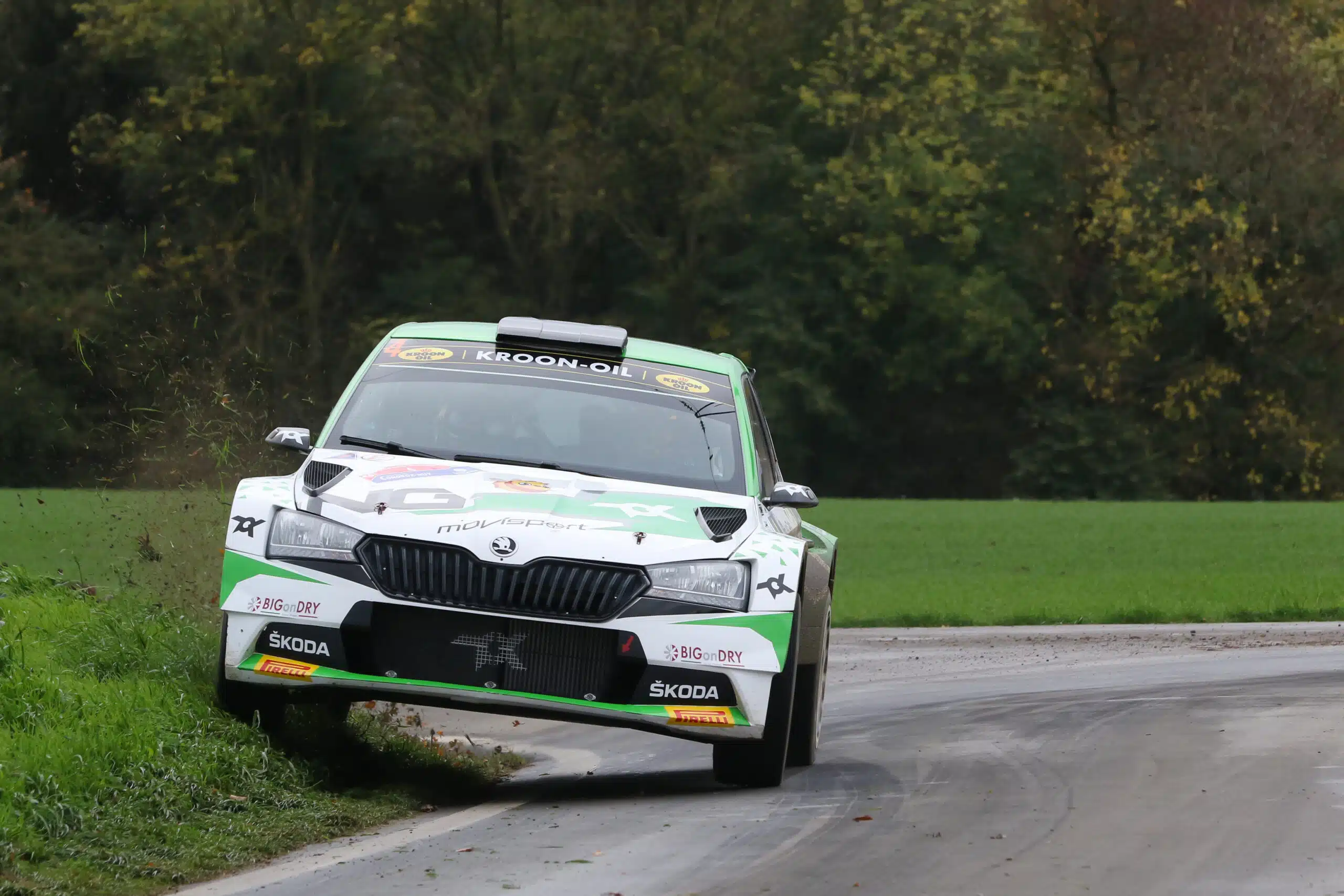 You are currently viewing Rallye du Condroz : Nikolay Gryazin et Stéphane Lefebvre au coude-à-coude !