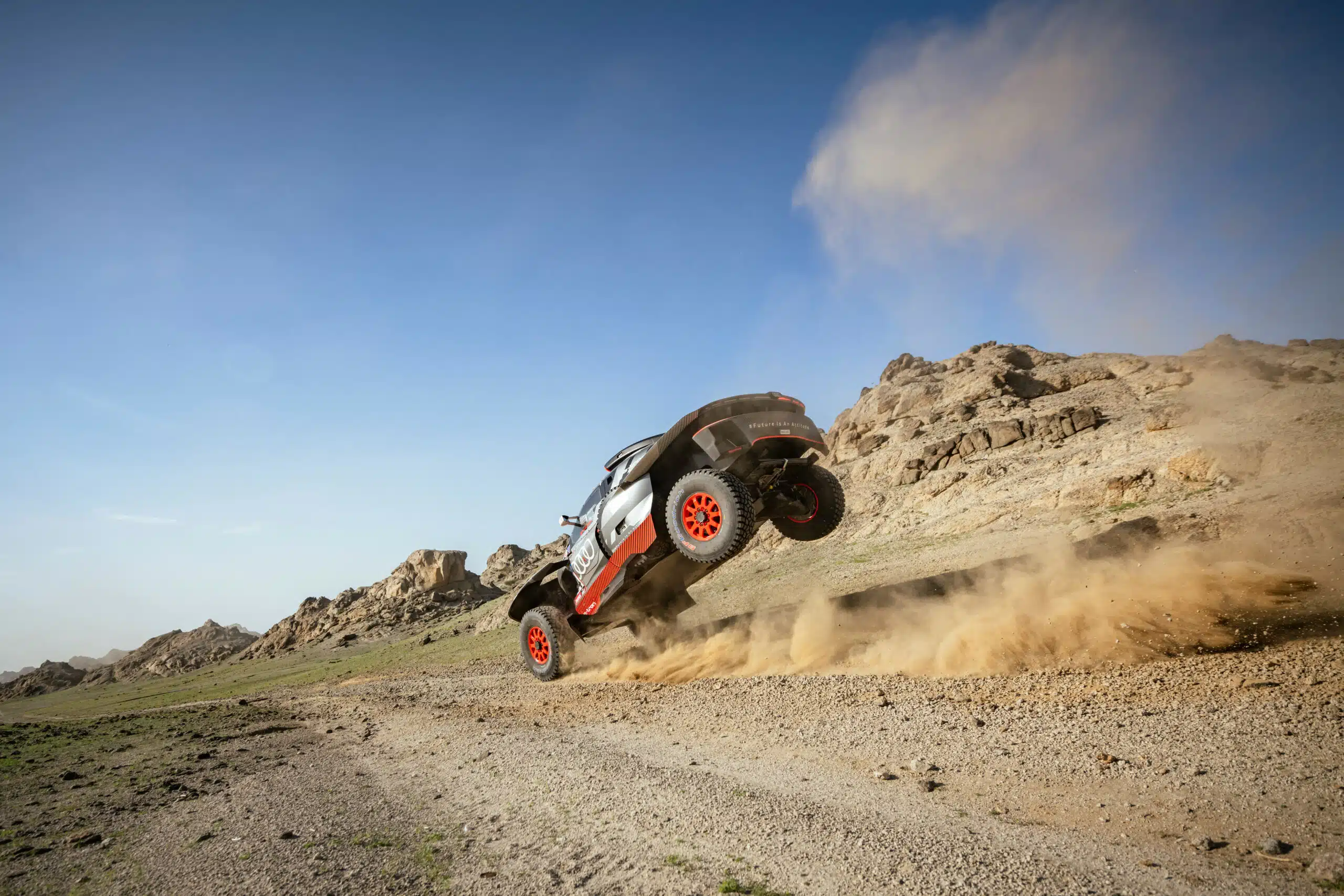 Lire la suite à propos de l’article Dakar 2023 : Mattias Ekström domine le prologue !