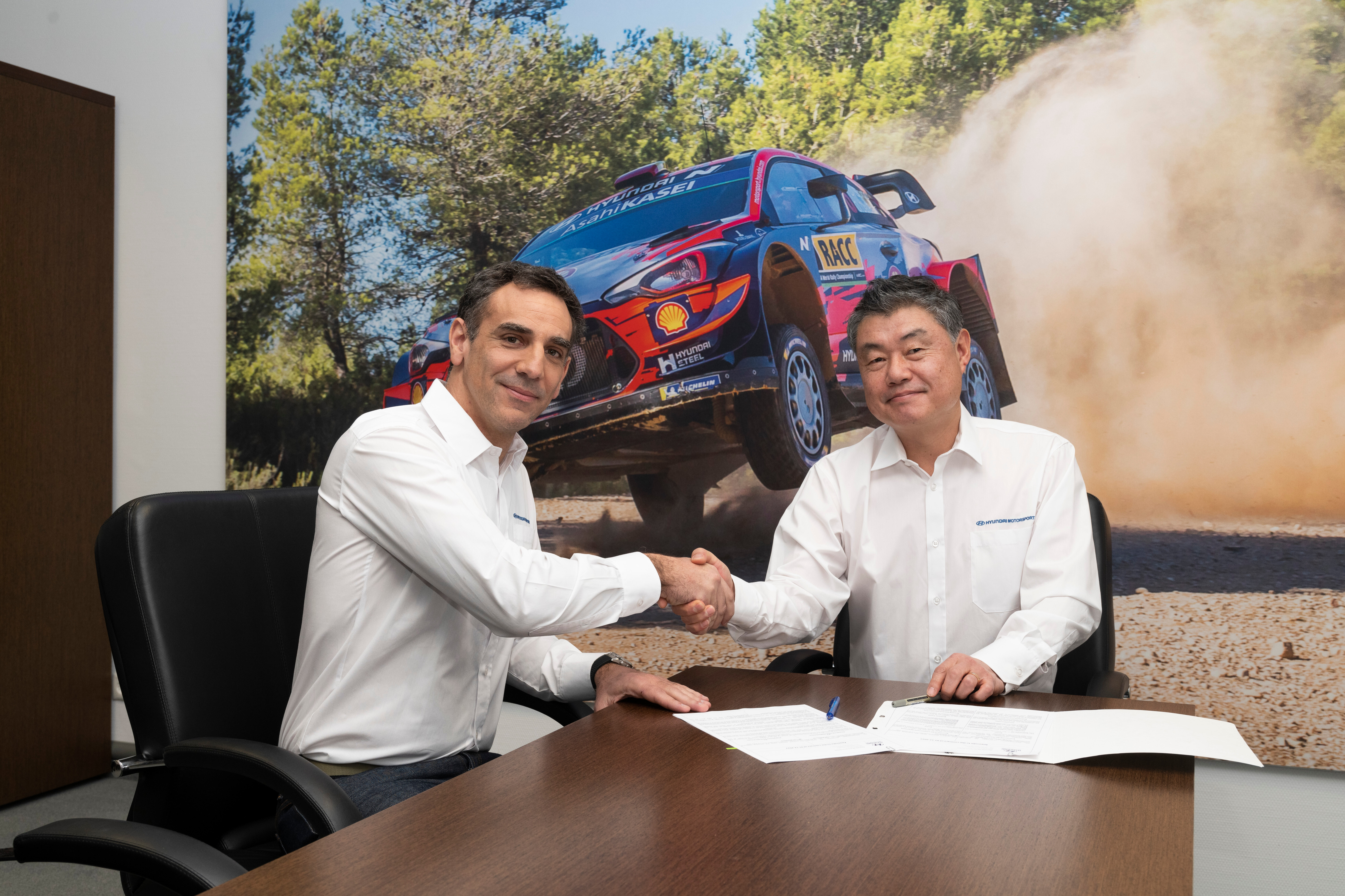 Lire la suite à propos de l’article Cyril Abiteboul nouveau patron d’Hyundai !