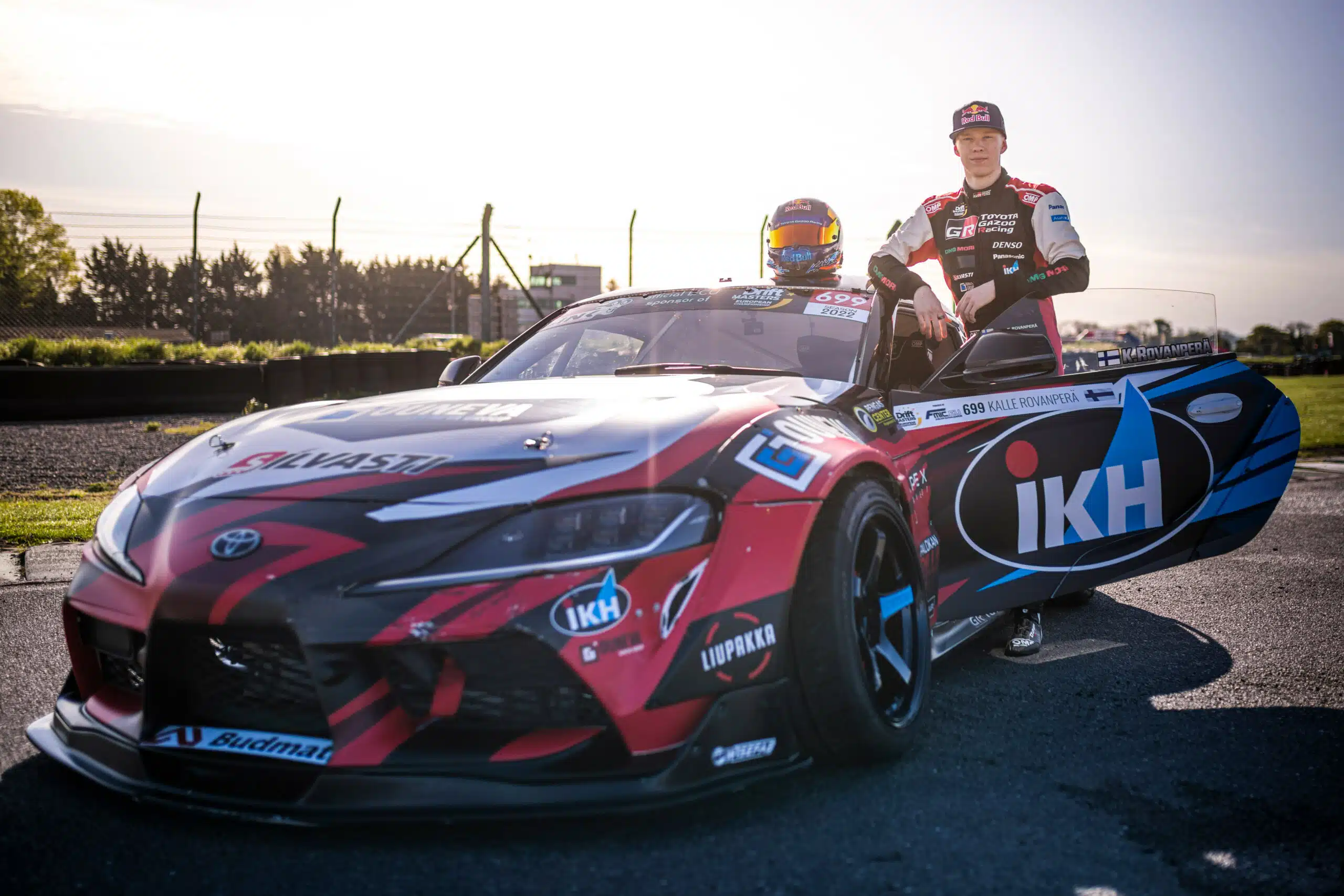 Lire la suite à propos de l’article Kalle Rovanperä s’engage en… drift en 2023…