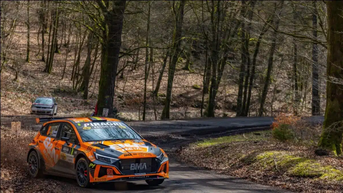 You are currently viewing <strong>CHERAIN ET ROUARD FONT BRILLER LES COULEURS DU BMA HYUNDAI I20 JUNIOR TEAM À VRESSE-SUR-SEMOIS</strong>