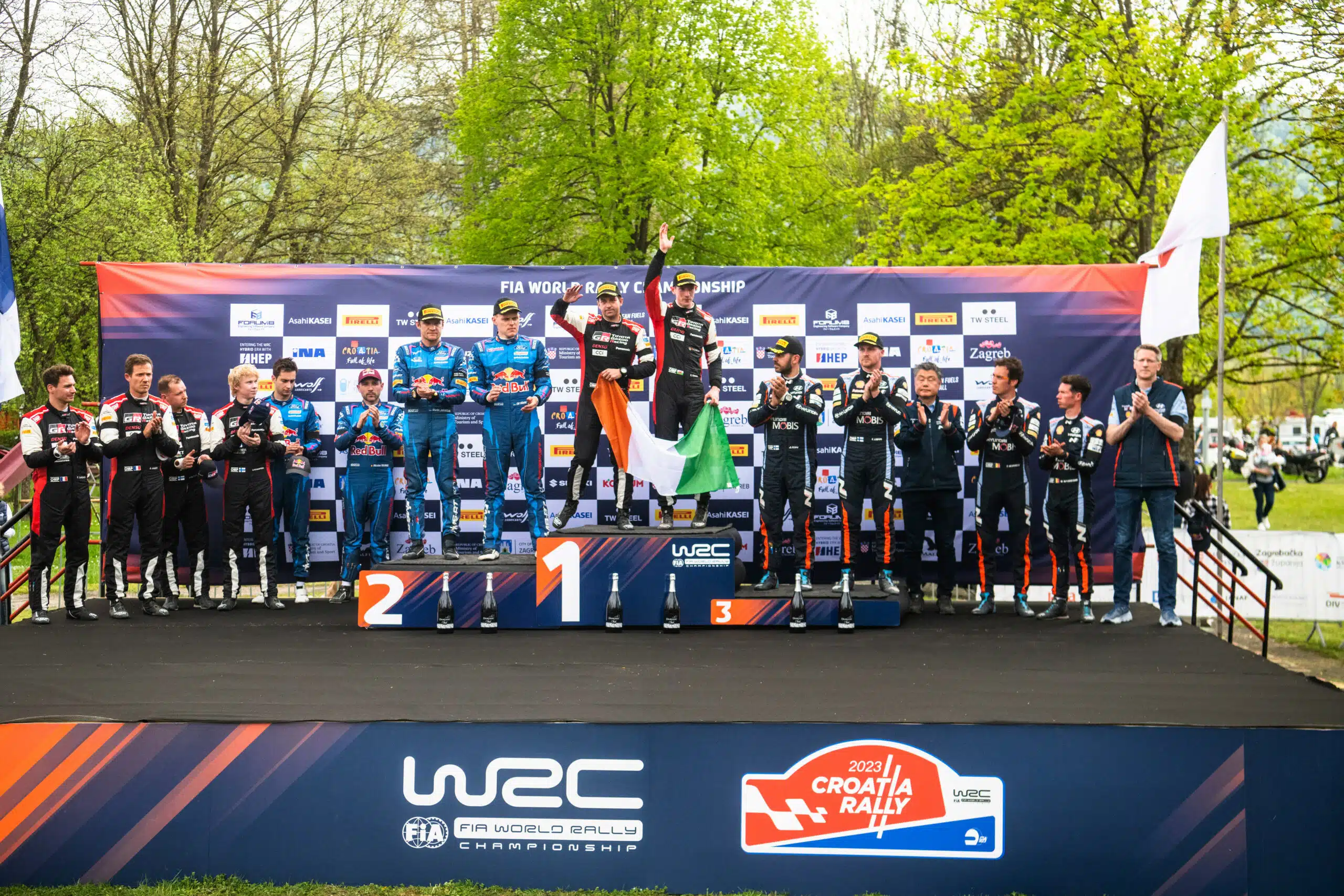 Lire la suite à propos de l’article Elfyn Evans : « Évidemment, nous travaillons depuis longtemps pour une autre victoire comme celle-ci, mais cela ne veut pas dire grand-chose en ce moment. »