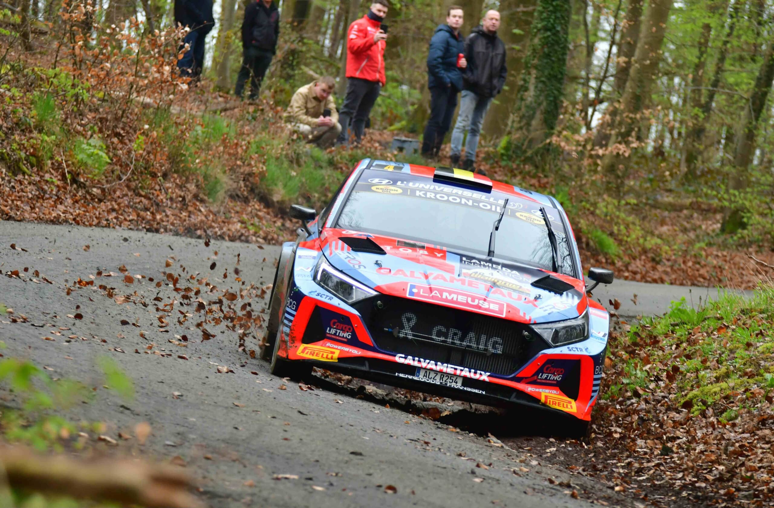 Lire la suite à propos de l’article Cédric De Cecco domine la première étape du Rallye de Wallonie !