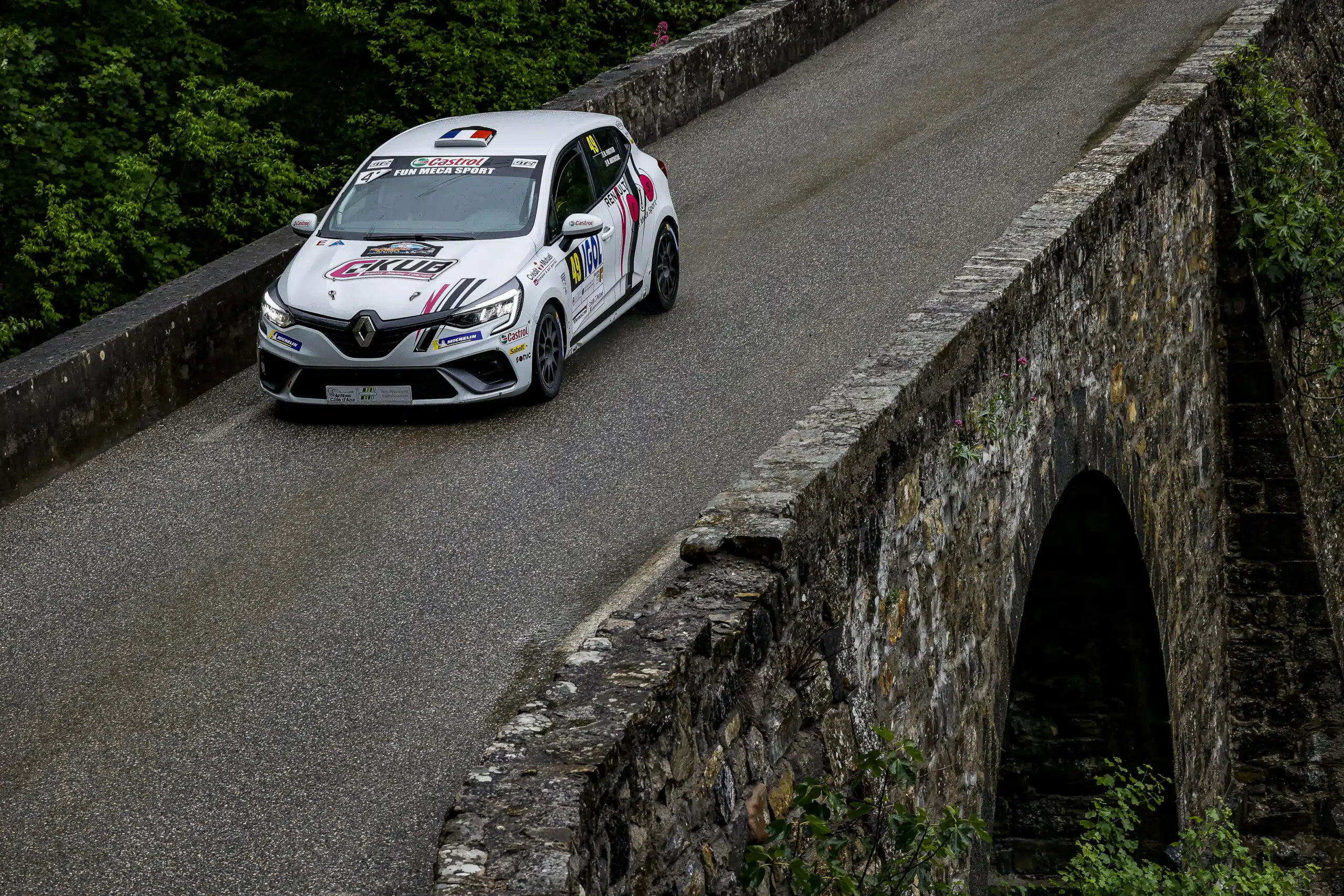 Lire la suite à propos de l’article Batailles finales à Vendôme en Clio Trophy France !