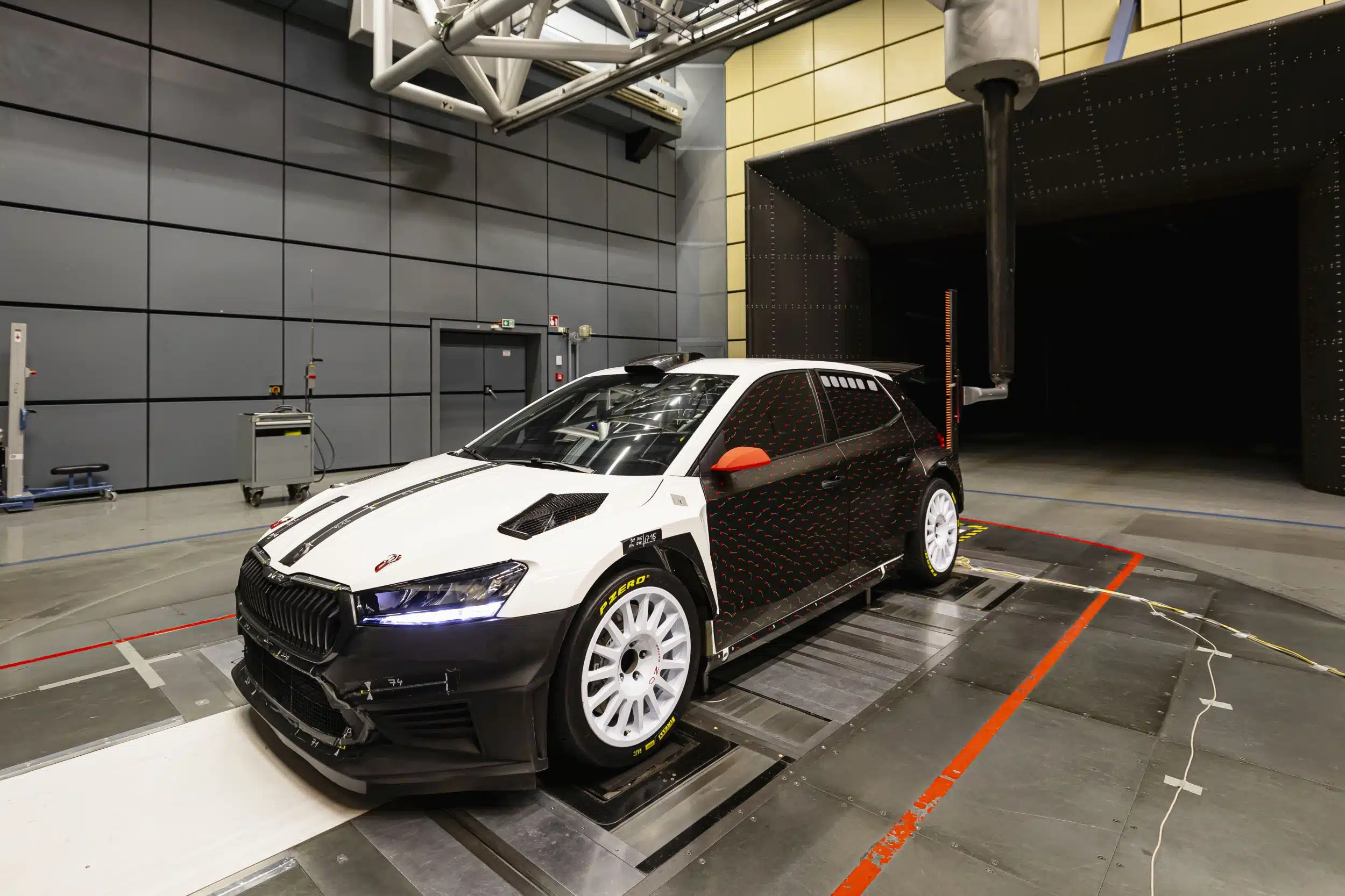 You are currently viewing Škoda Motorsport continue de développer la Fabia RS Rally2 !