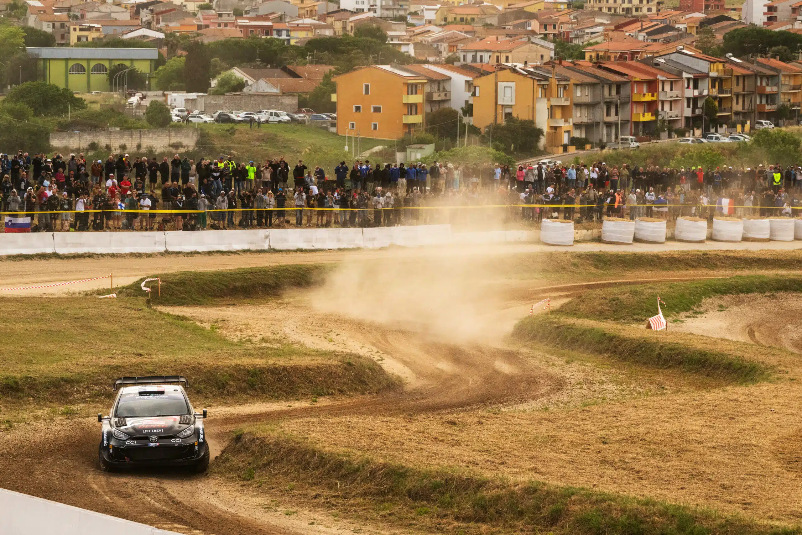 Lire la suite à propos de l’article Rallye de Sardaigne 2024 : Ogier déjà devant !