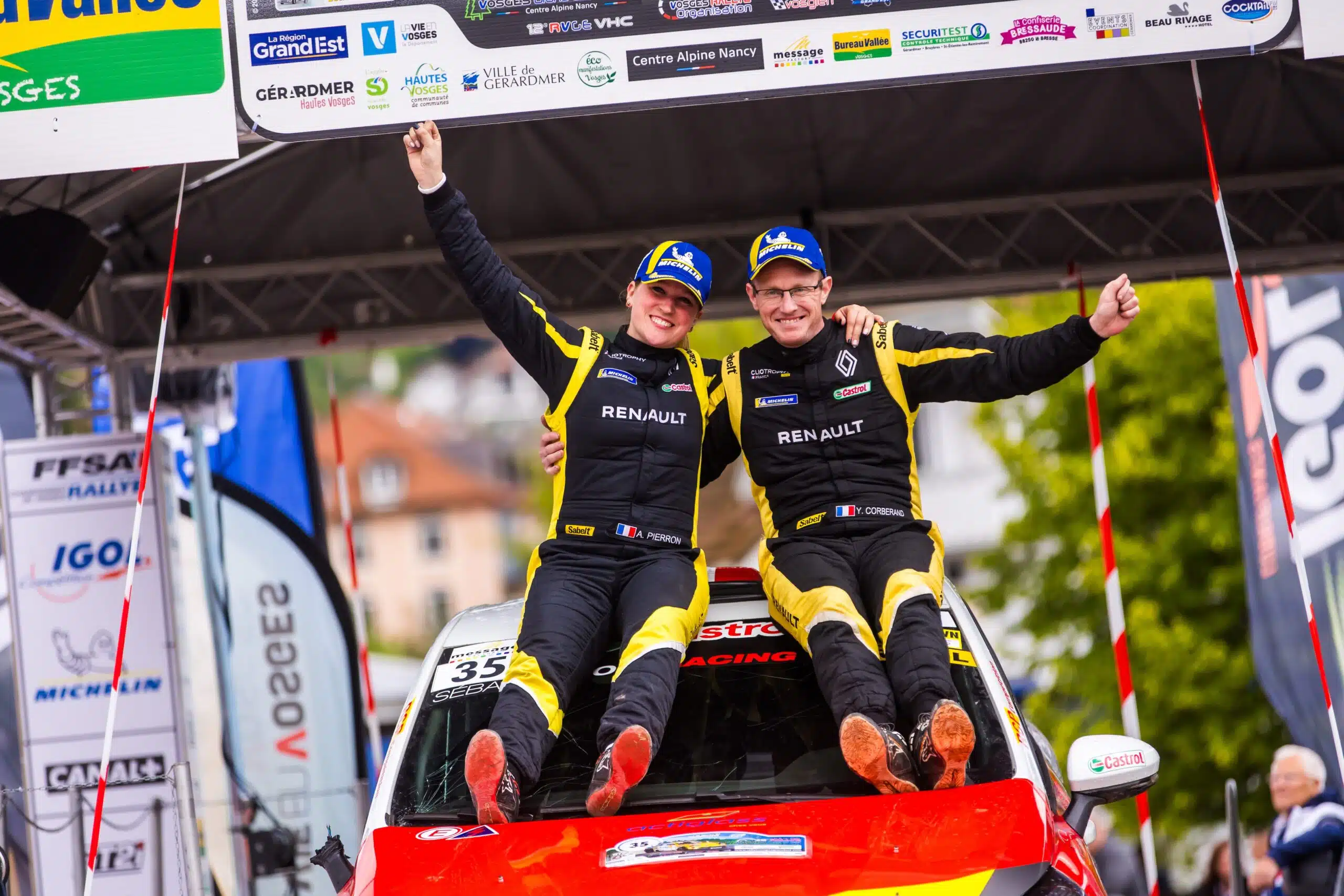 You are currently viewing Clio Trophy France Asphalte : Corberand fait coup double avec sa première victoire