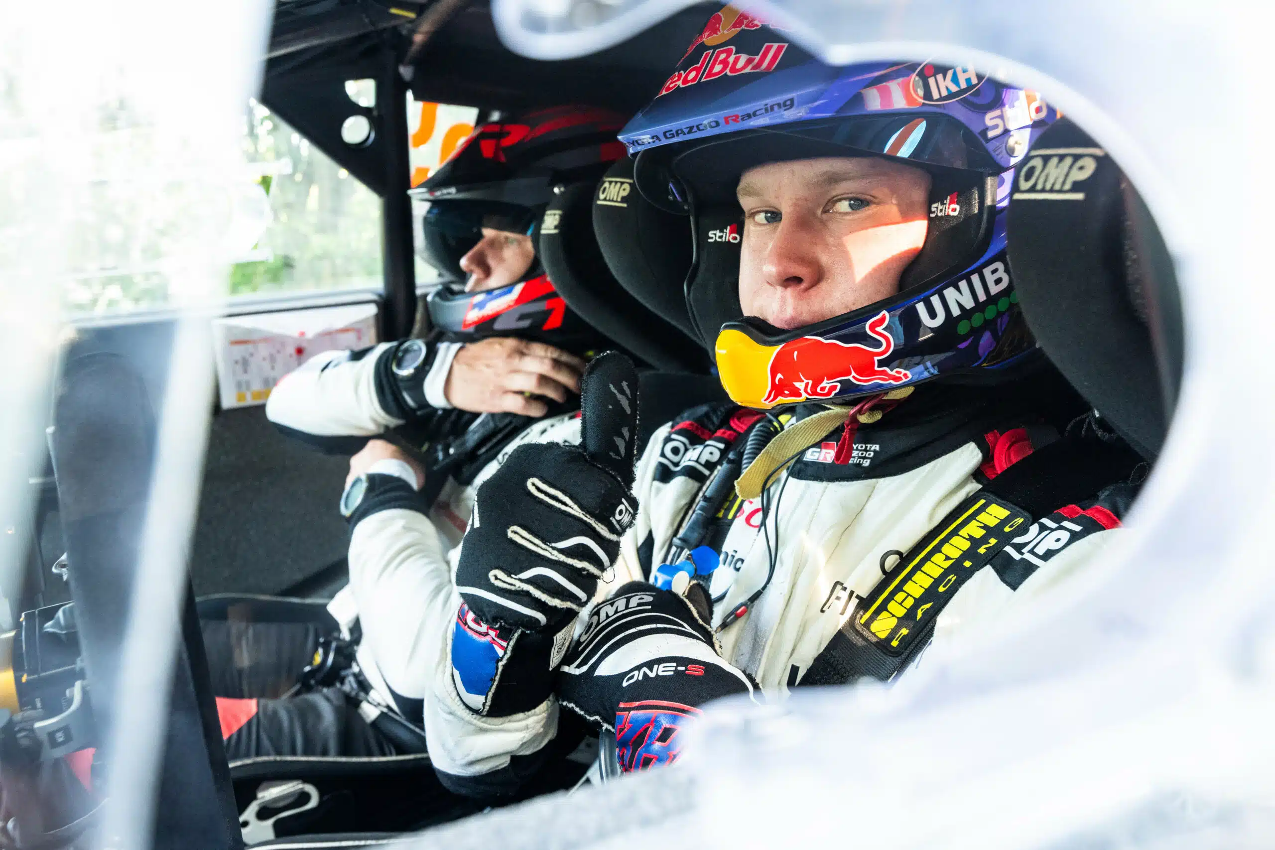 Lire la suite à propos de l’article Kalle Rovanperä : « Avec trois rallyes restants, nous sommes toujours dans la course et nous n’abandonnons pas. »