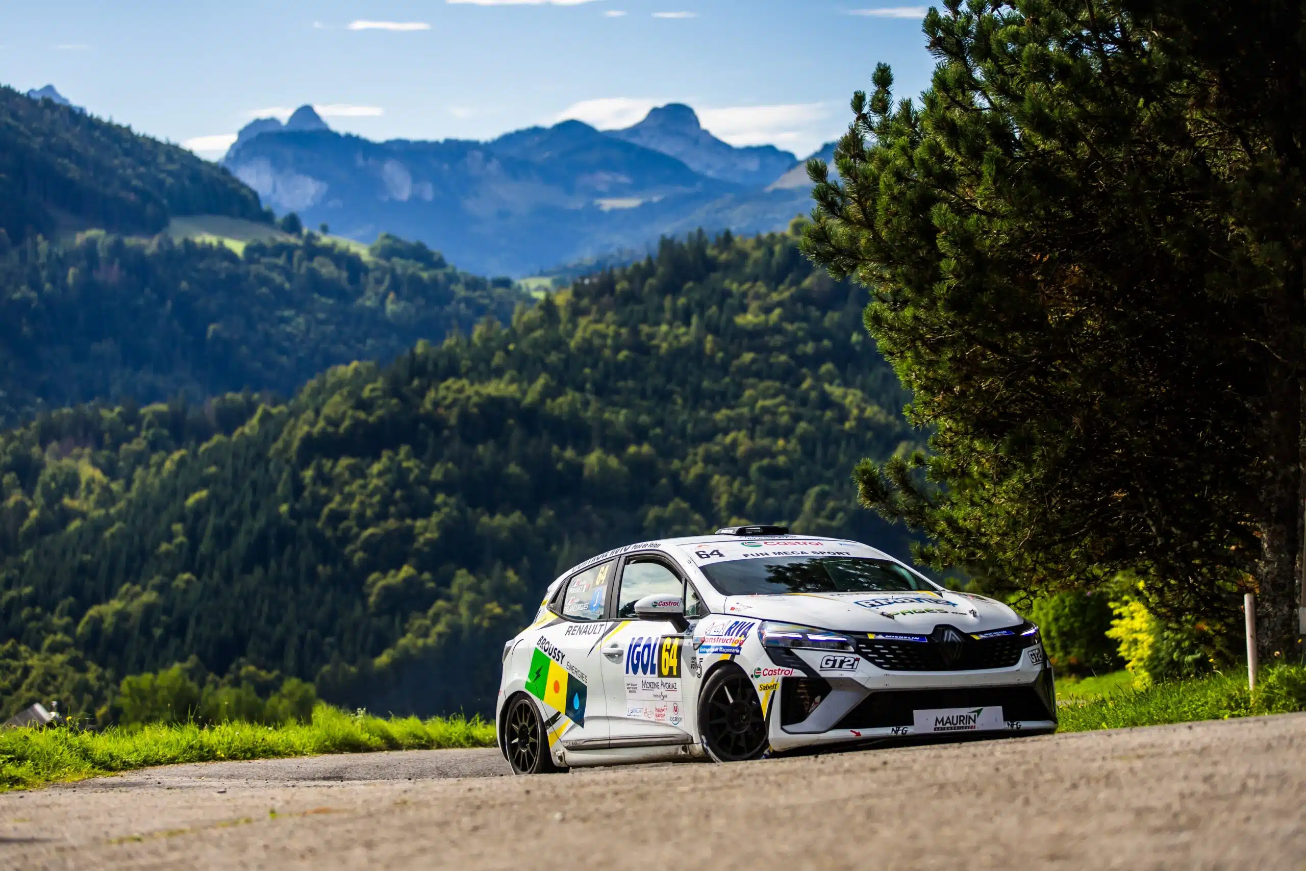 Lire la suite à propos de l’article Arthur Pelamourgues fait coup triple au Mont-Blanc