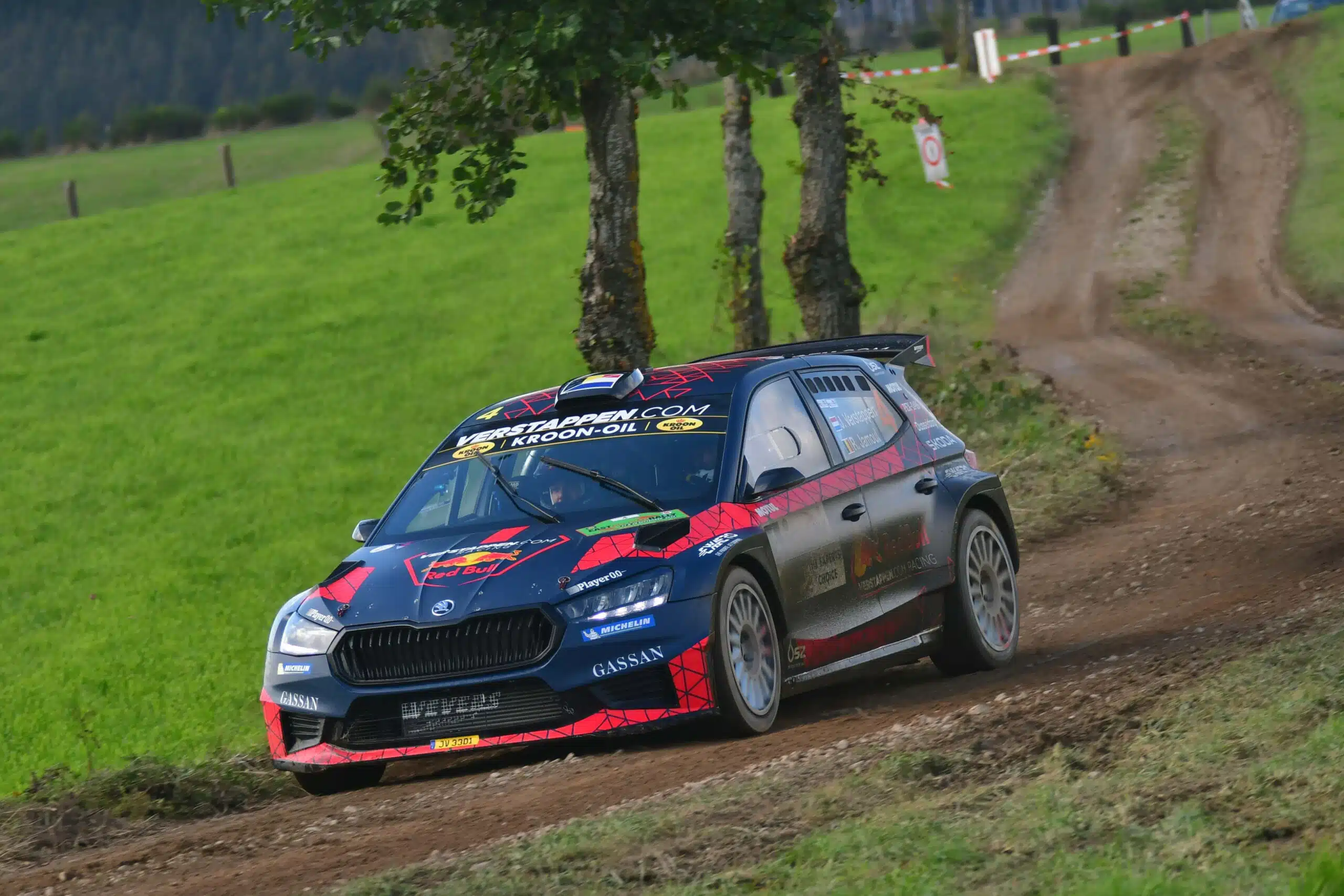 Lire la suite à propos de l’article East Belgian Rally : Jos Verstappen domine en Master Cup