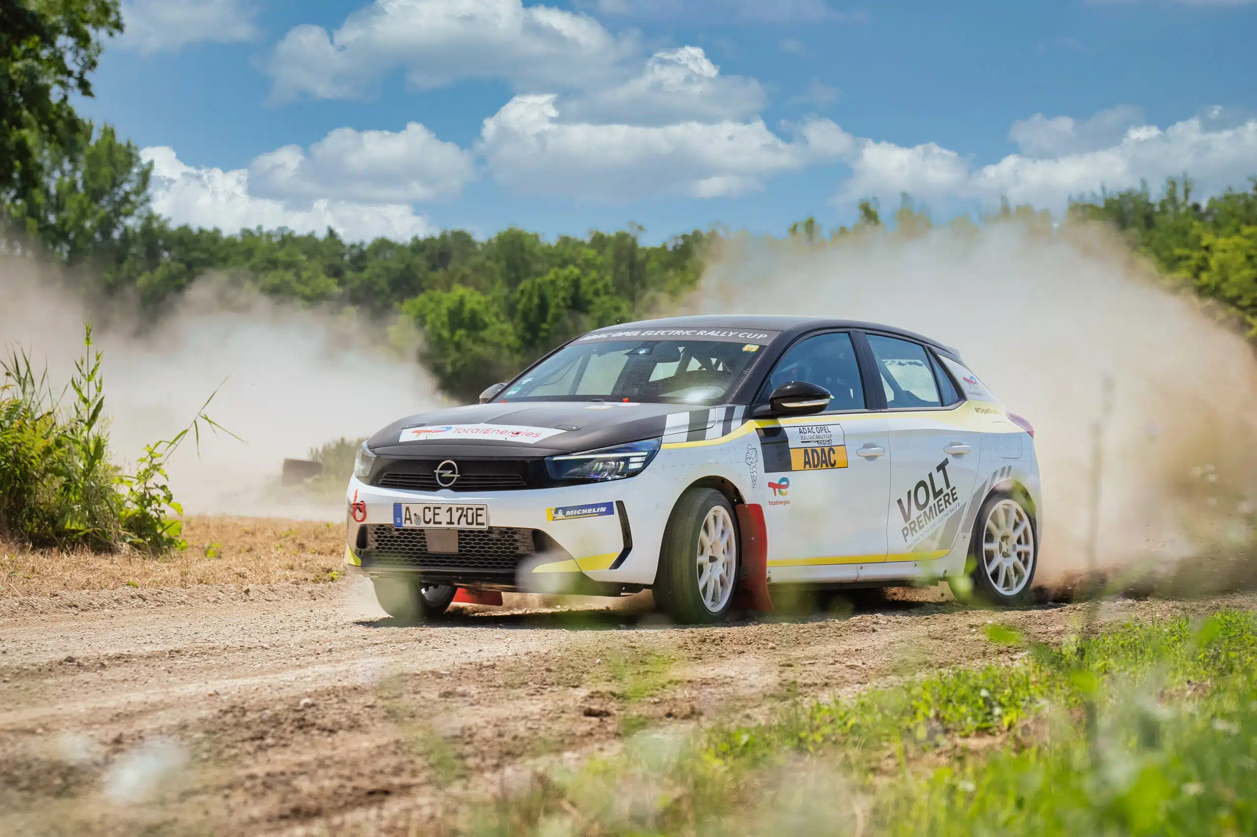 Lire la suite à propos de l’article ADAC Opel Electric Rally Cup – Calendrier 2025