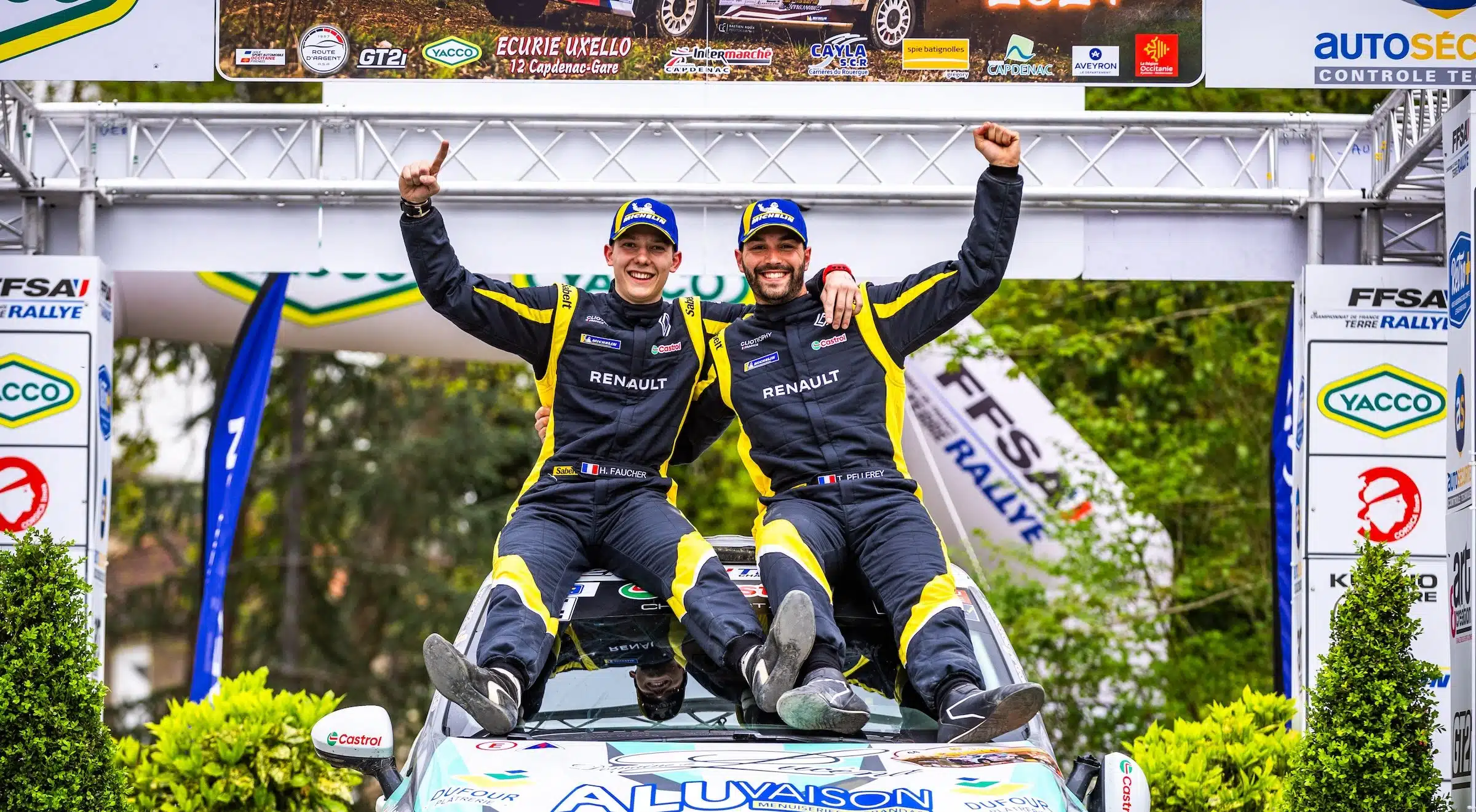 Lire la suite à propos de l’article Tom Pellerey : « Mon souhait serait de partir à l’international avec Clio Rally3… »