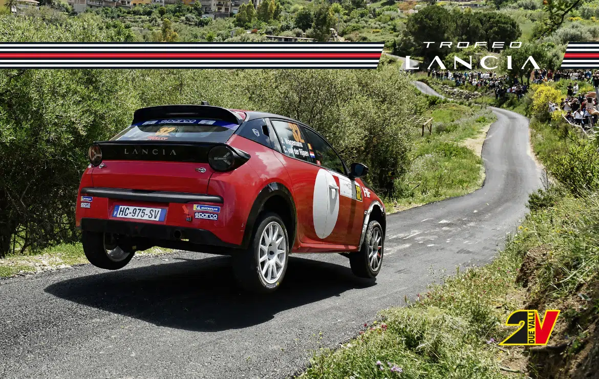 Lire la suite à propos de l’article Trofeo Lancia sous haute tension au Rallye Due Valli