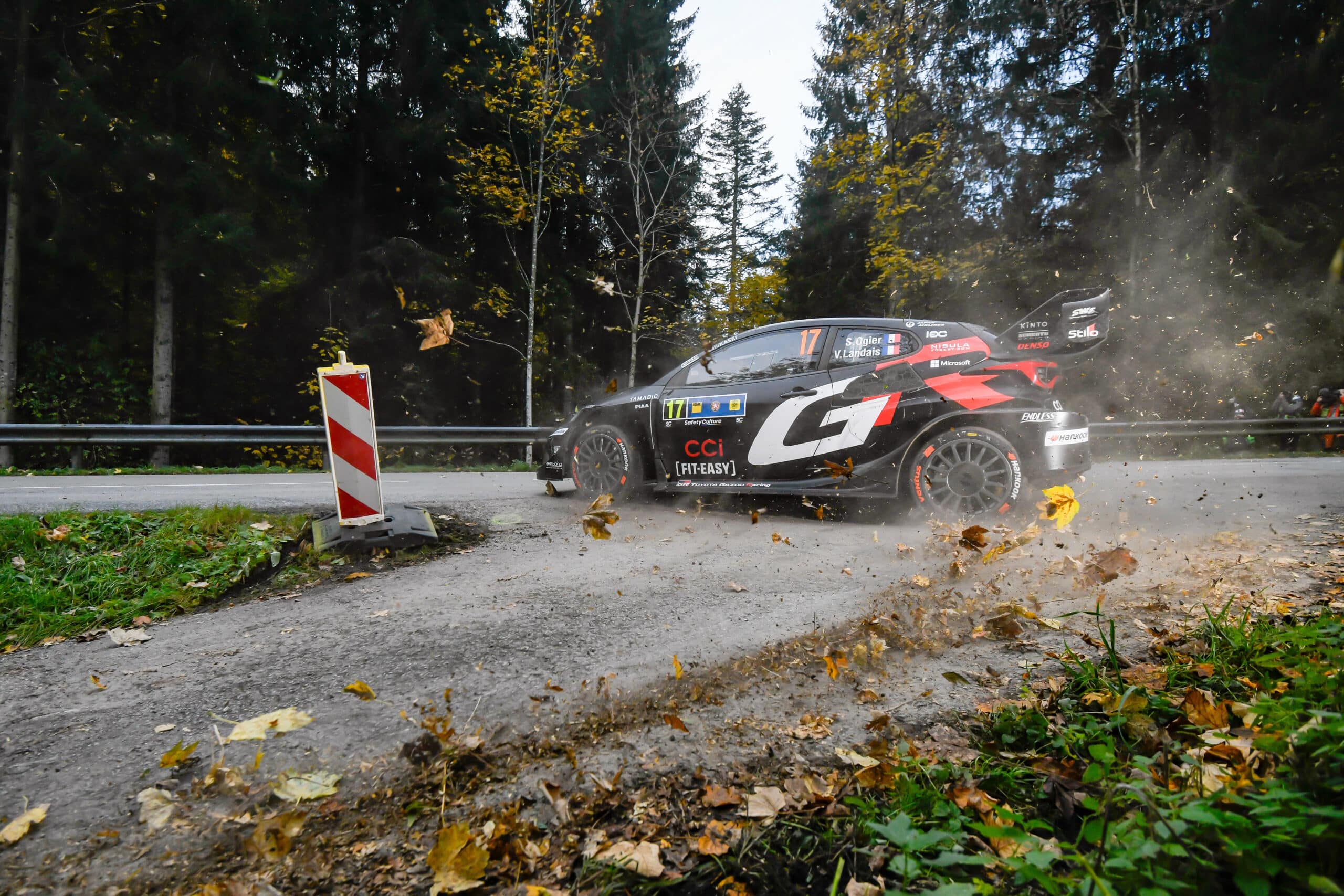 Lire la suite à propos de l’article Sébastien Ogier : « Nous avons toujours une réelle possibilité de nous battre pour le titre… »