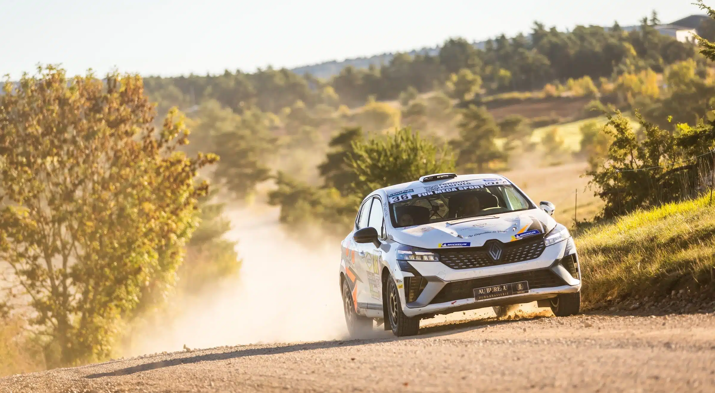 Lire la suite à propos de l’article Clio Trophy France Terre : Finale sous tension en Vaucluse