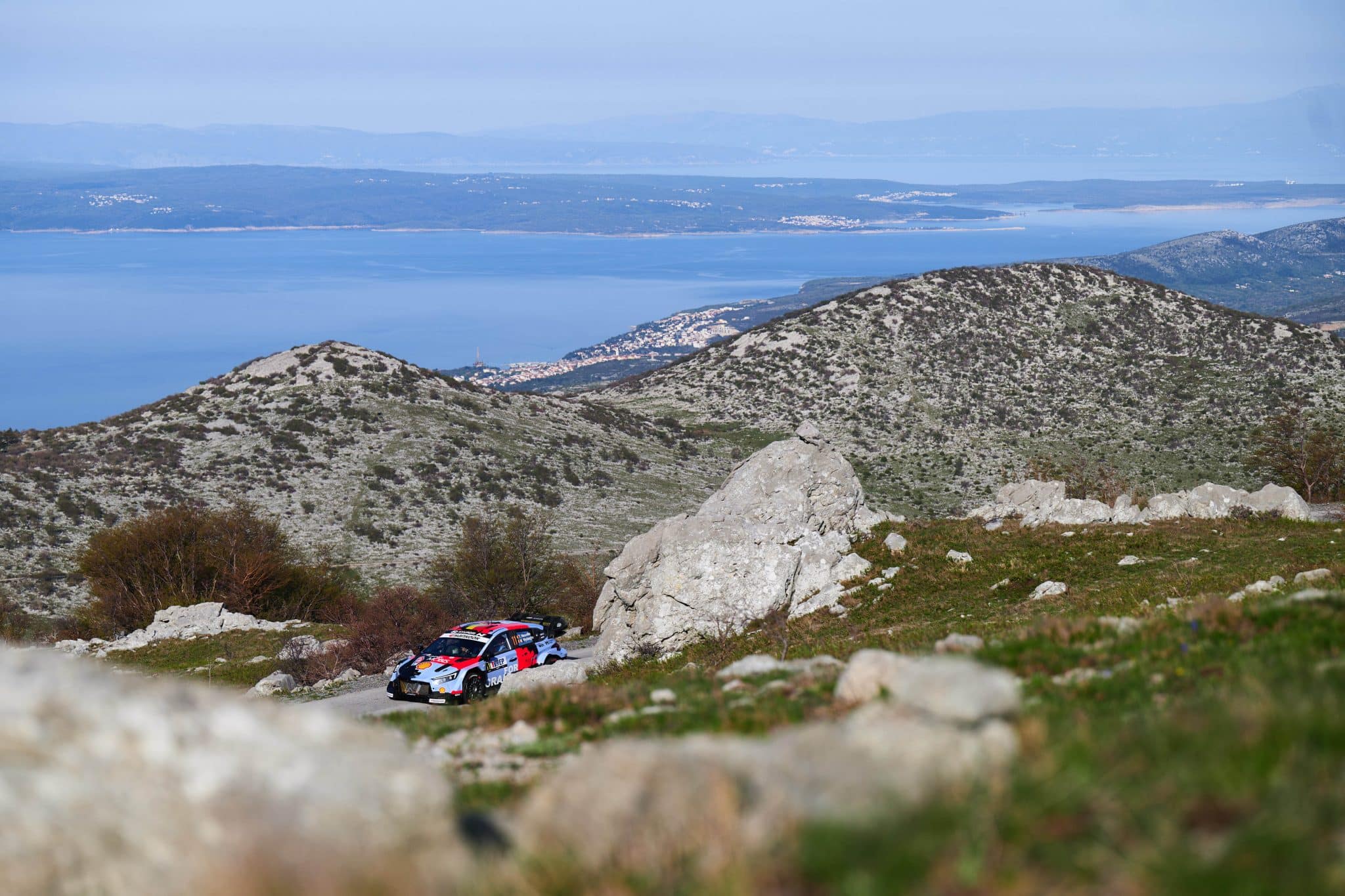 Lire la suite à propos de l’article Thierry Neuville : « Nous roulions conformément au plan, et notre objectif était simplement de passer la spéciale… »